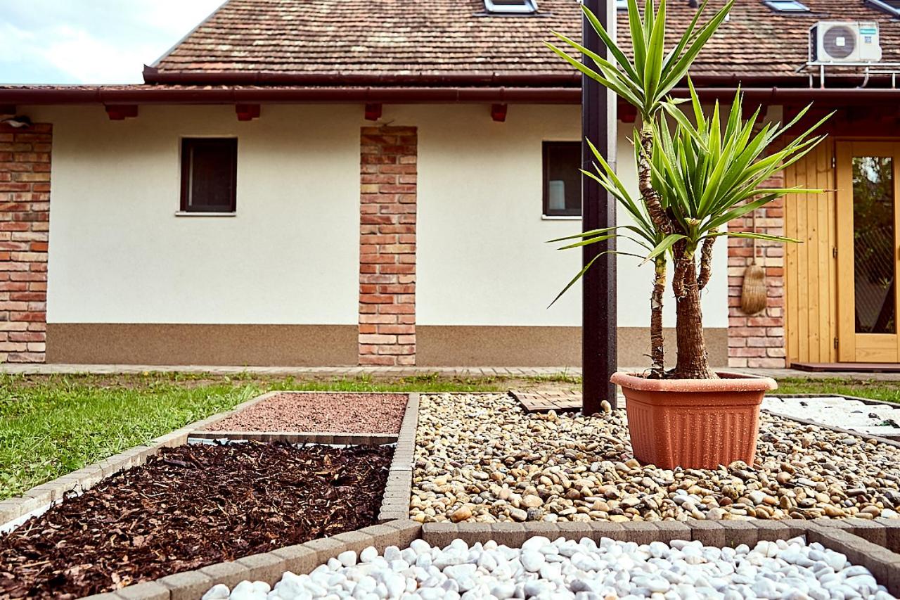 Oázis Apartmanok