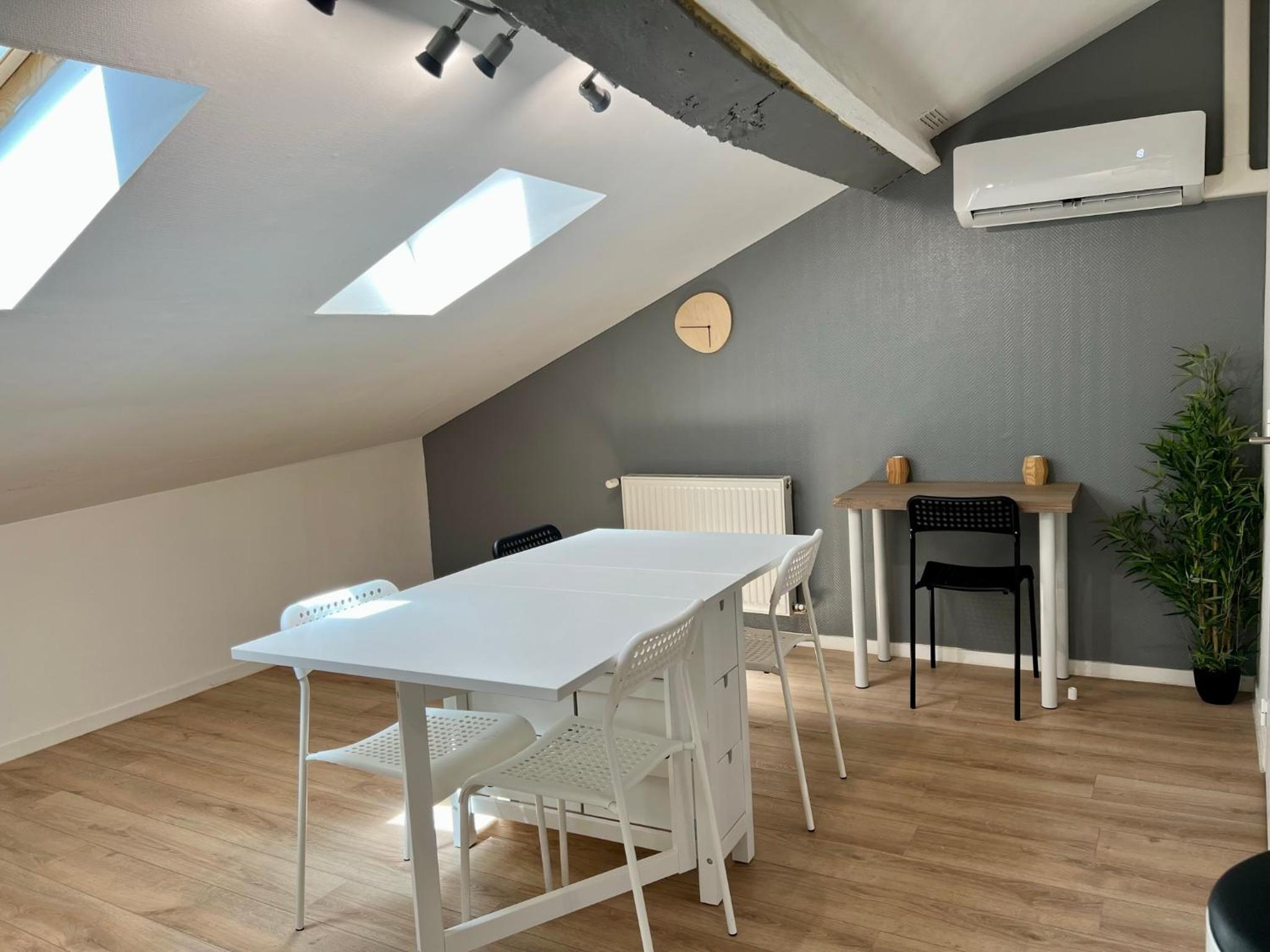 LE MOBILE - Climatisé - Proche de la gare - Centre ville-PROPERTY RENTAL NM, photo 25