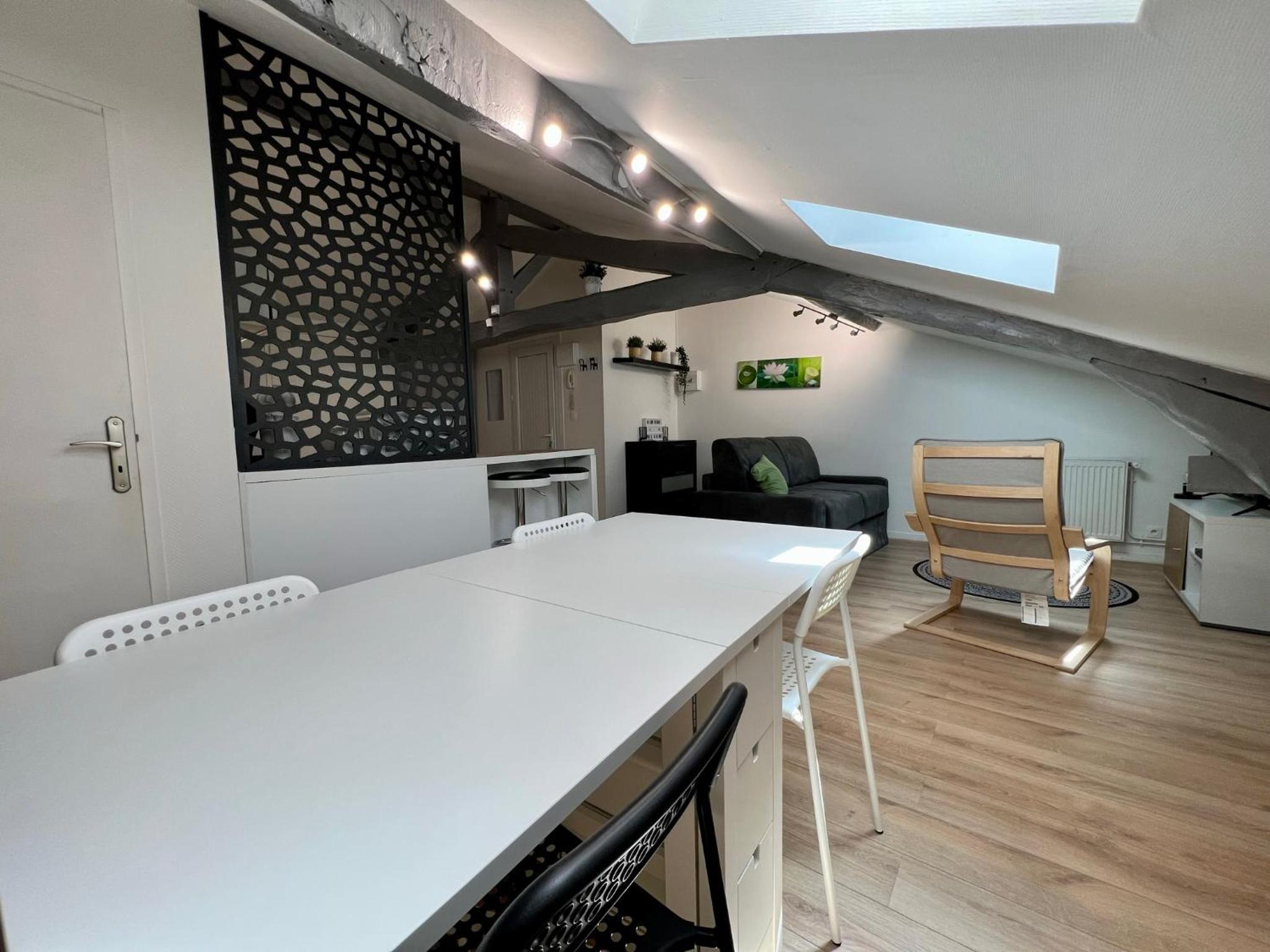 LE MOBILE - Climatisé - Proche de la gare - Centre ville-PROPERTY RENTAL NM, photo 59