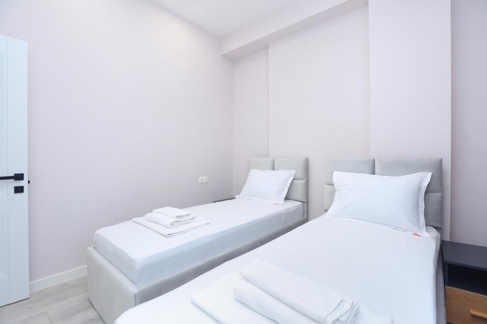 Apart-Hotel on Amiryan 26-4