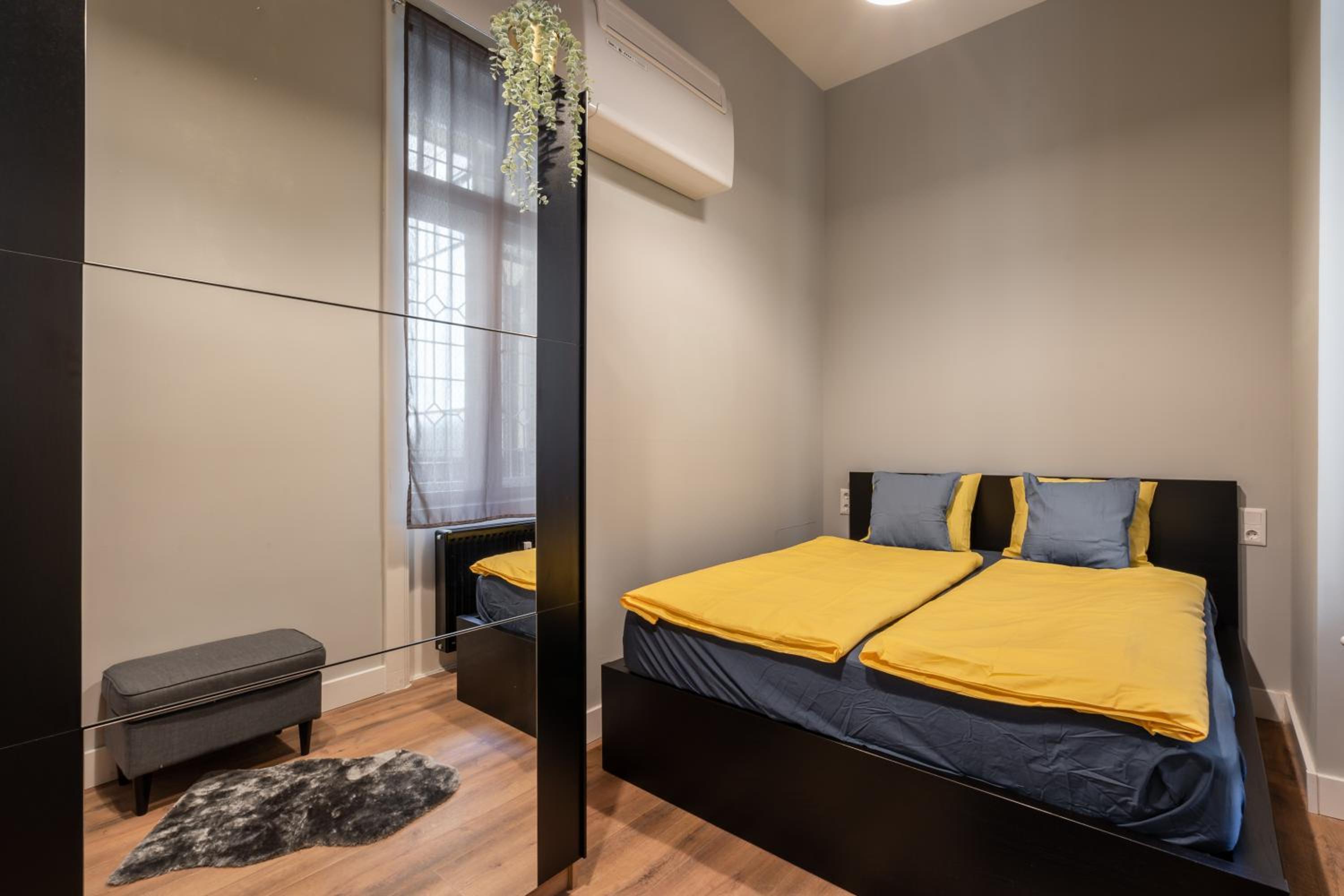 BUENOS Boutique - Superb location, AC, 2 bathrooms view 2