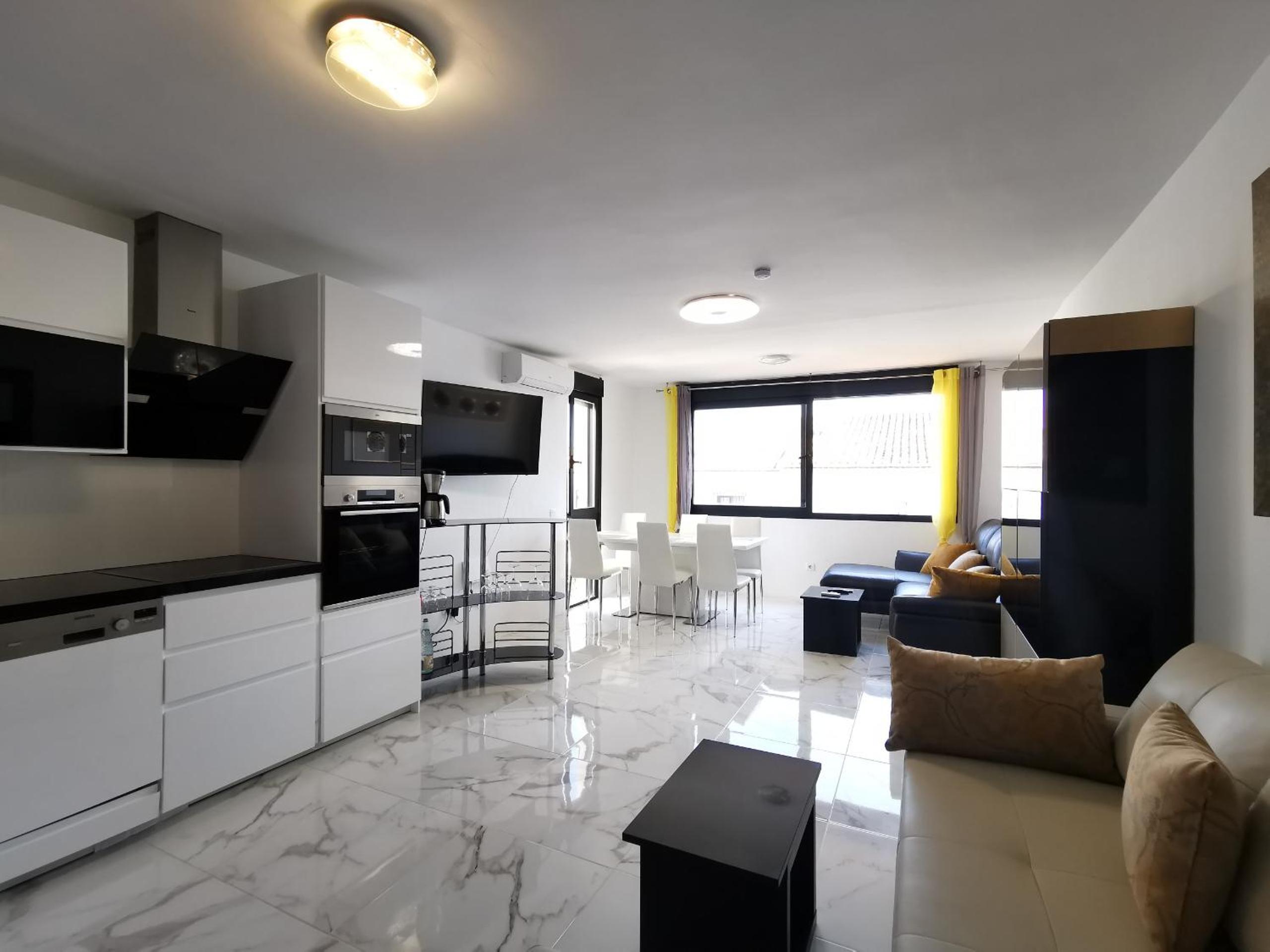 Doña lola Elena - Nice duplex apartment with sea views close to beach view 3
