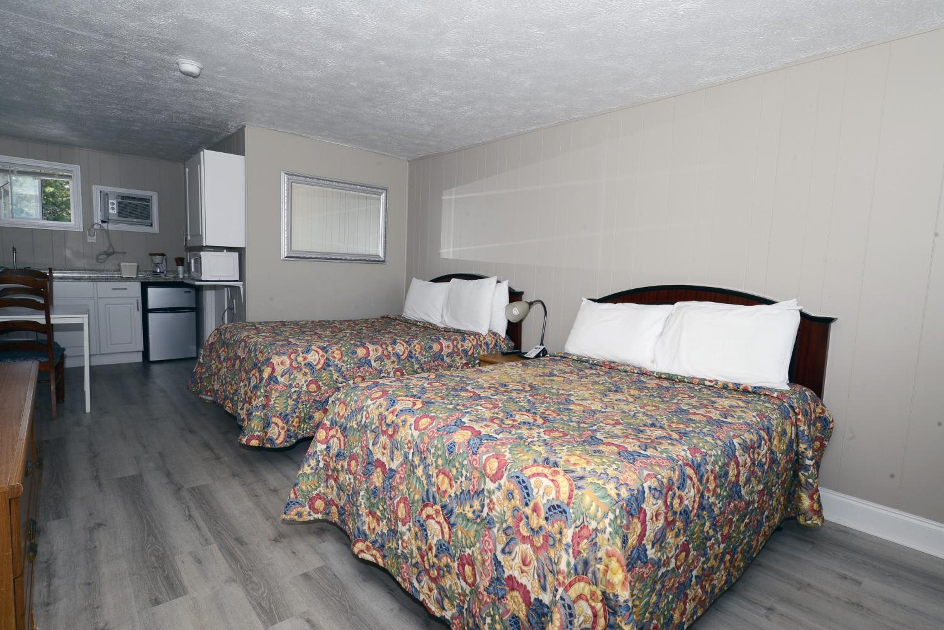 Island View Motel, photo 50