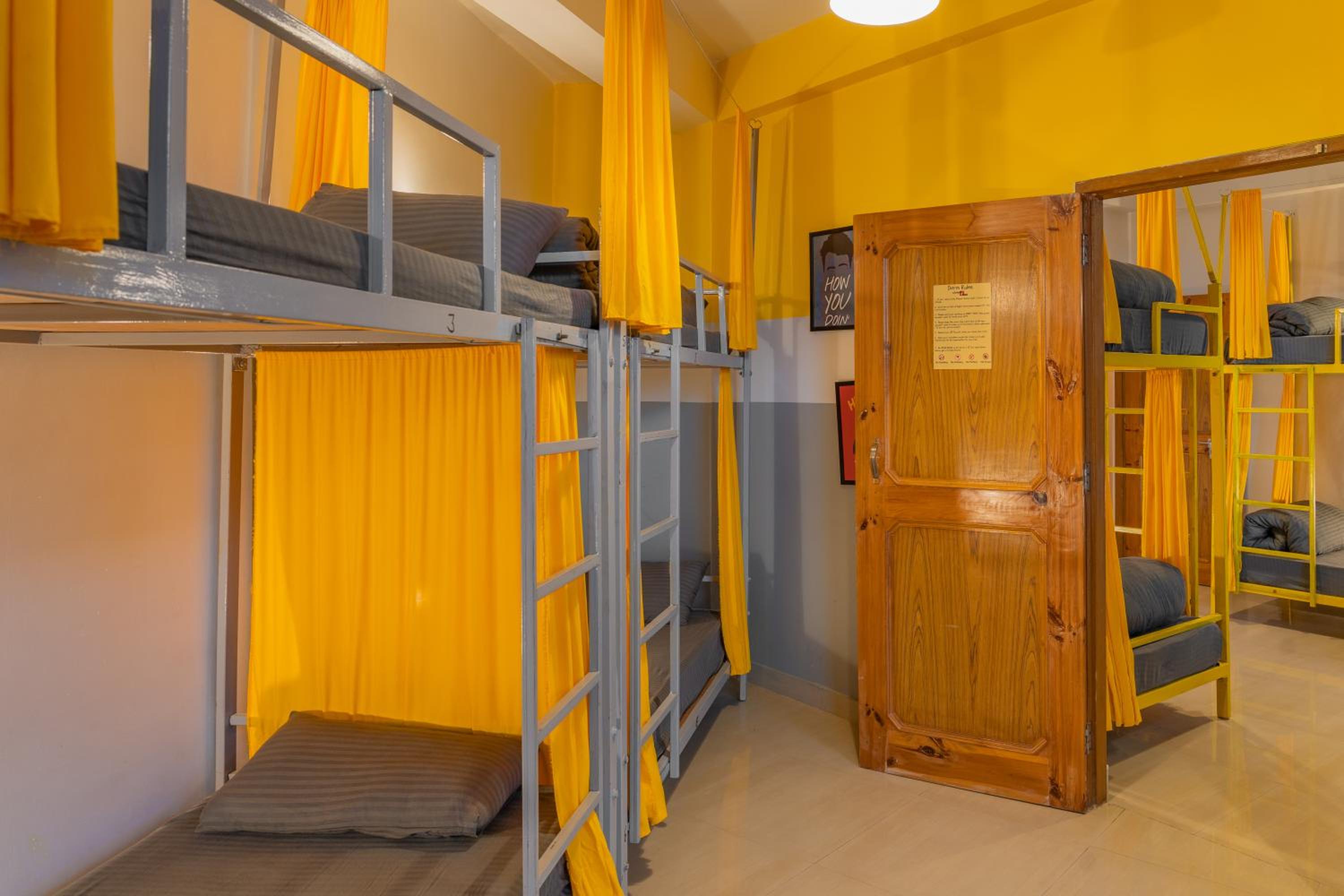 Whoopers Hostel Bir view 4