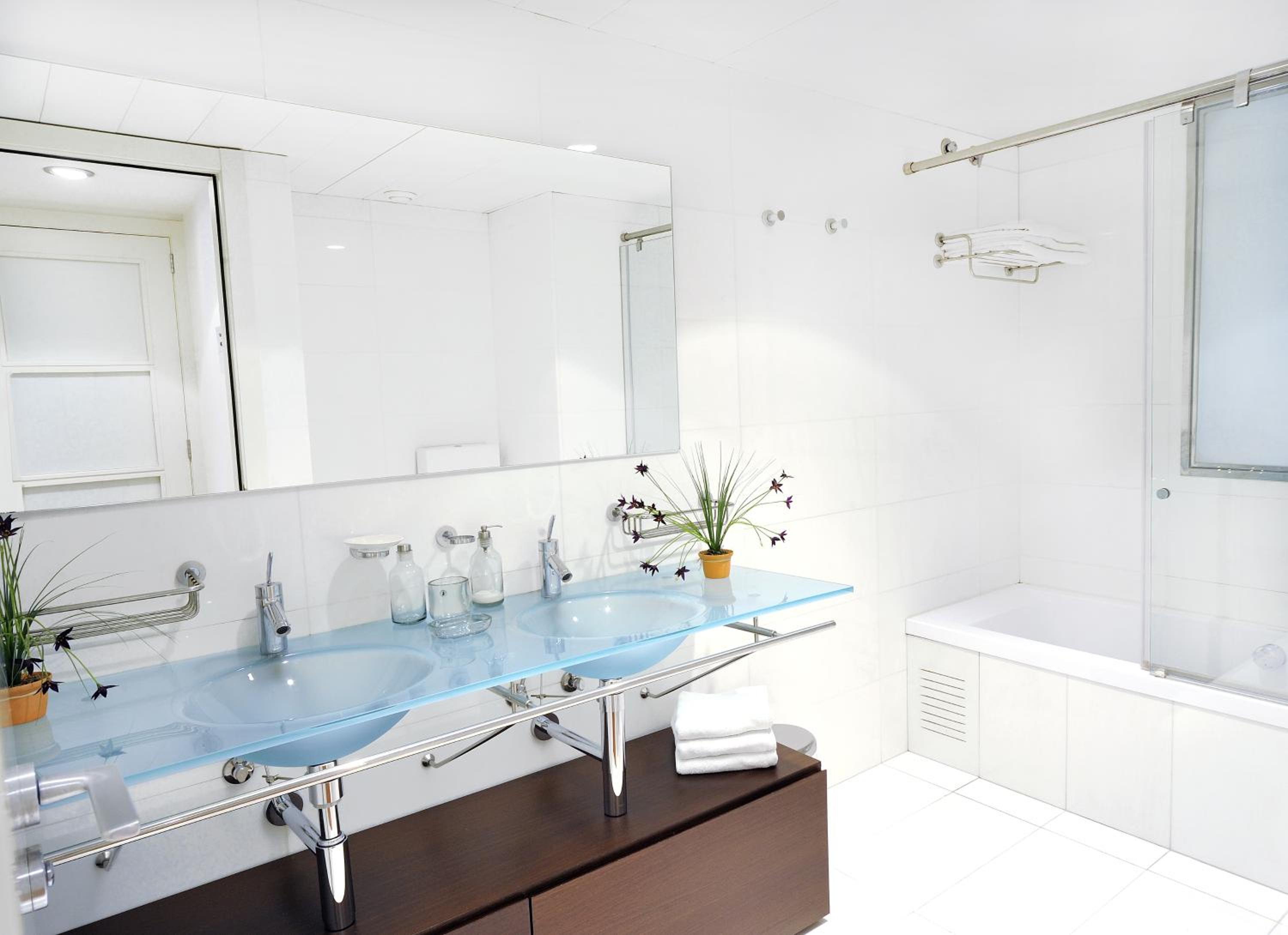 You Stylish City Center Apartments