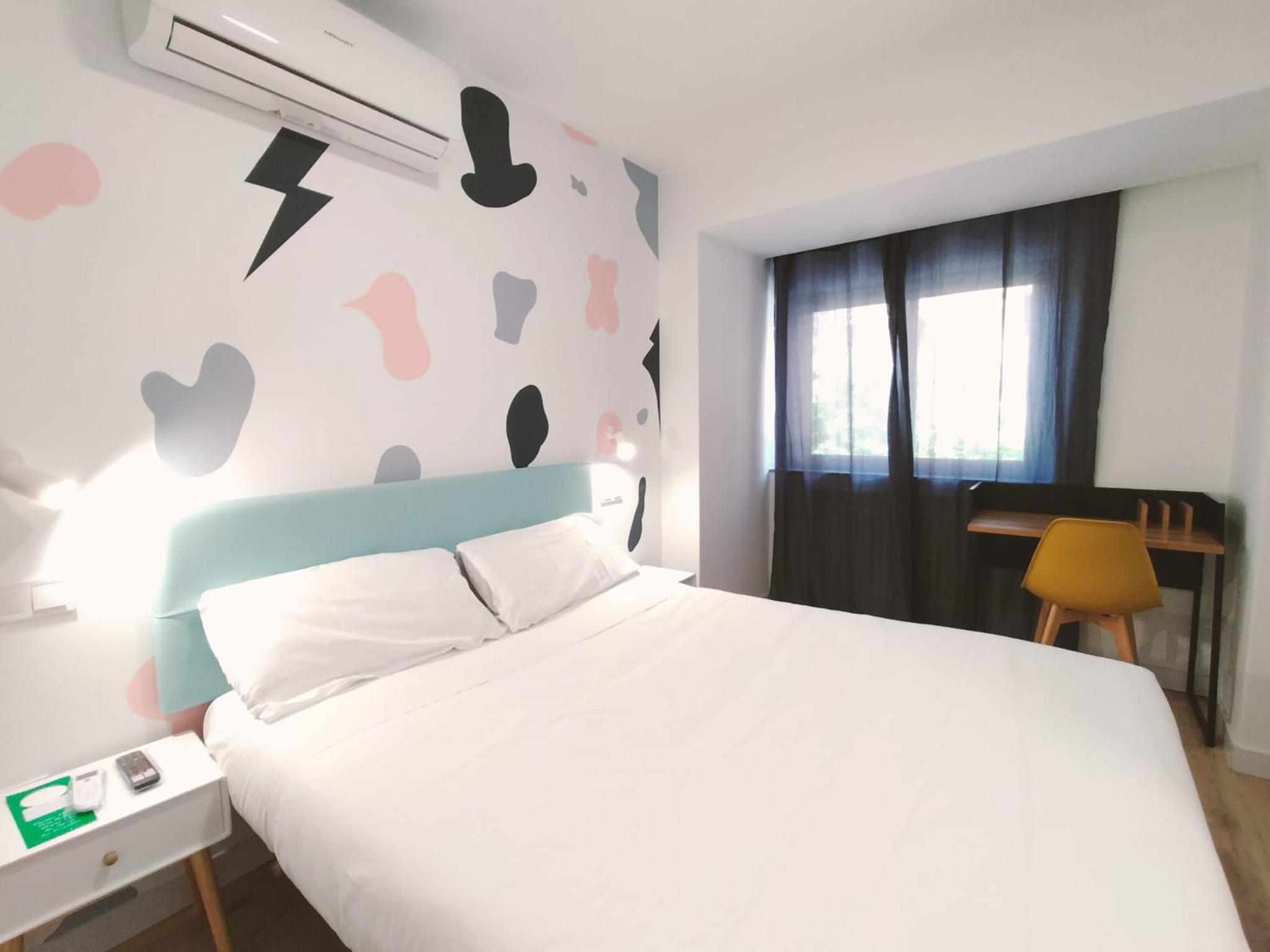 Hostal Carmen by gaiarooms