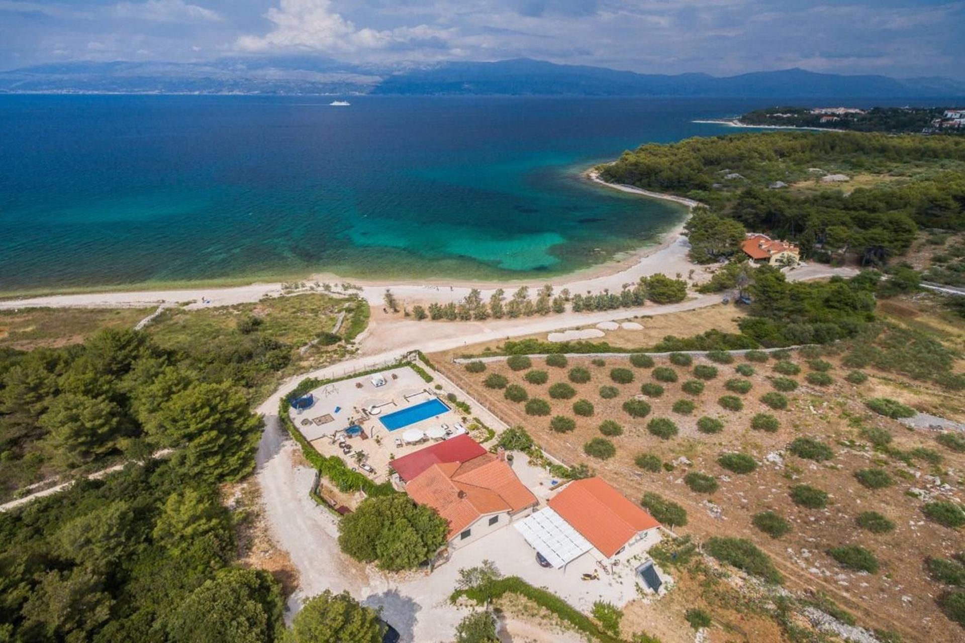 Beachfront House Mir Brač near Supetar with pool and jacuzzi view 2