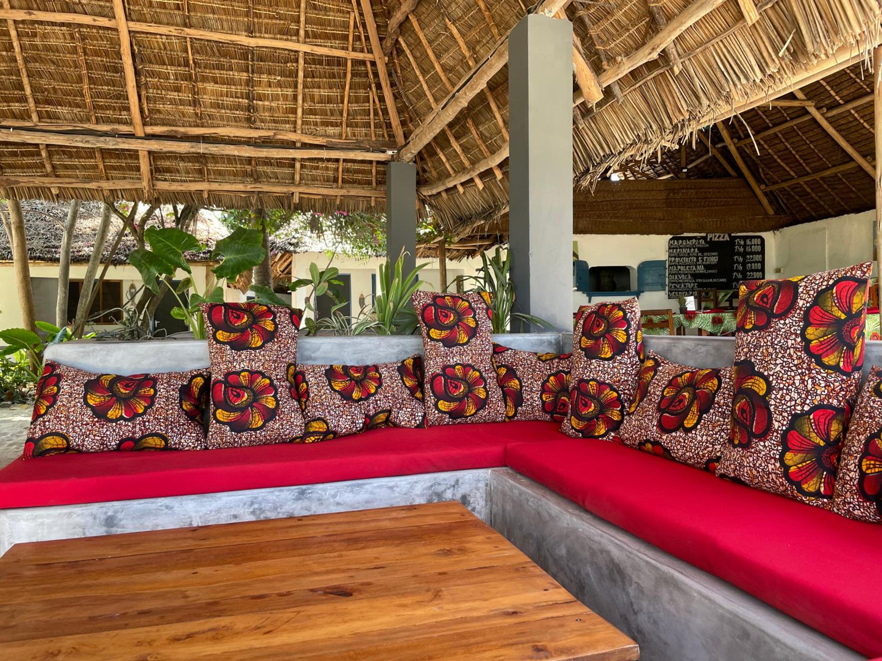 Blue Reef Sport & Fishing Lodge and Bungalows