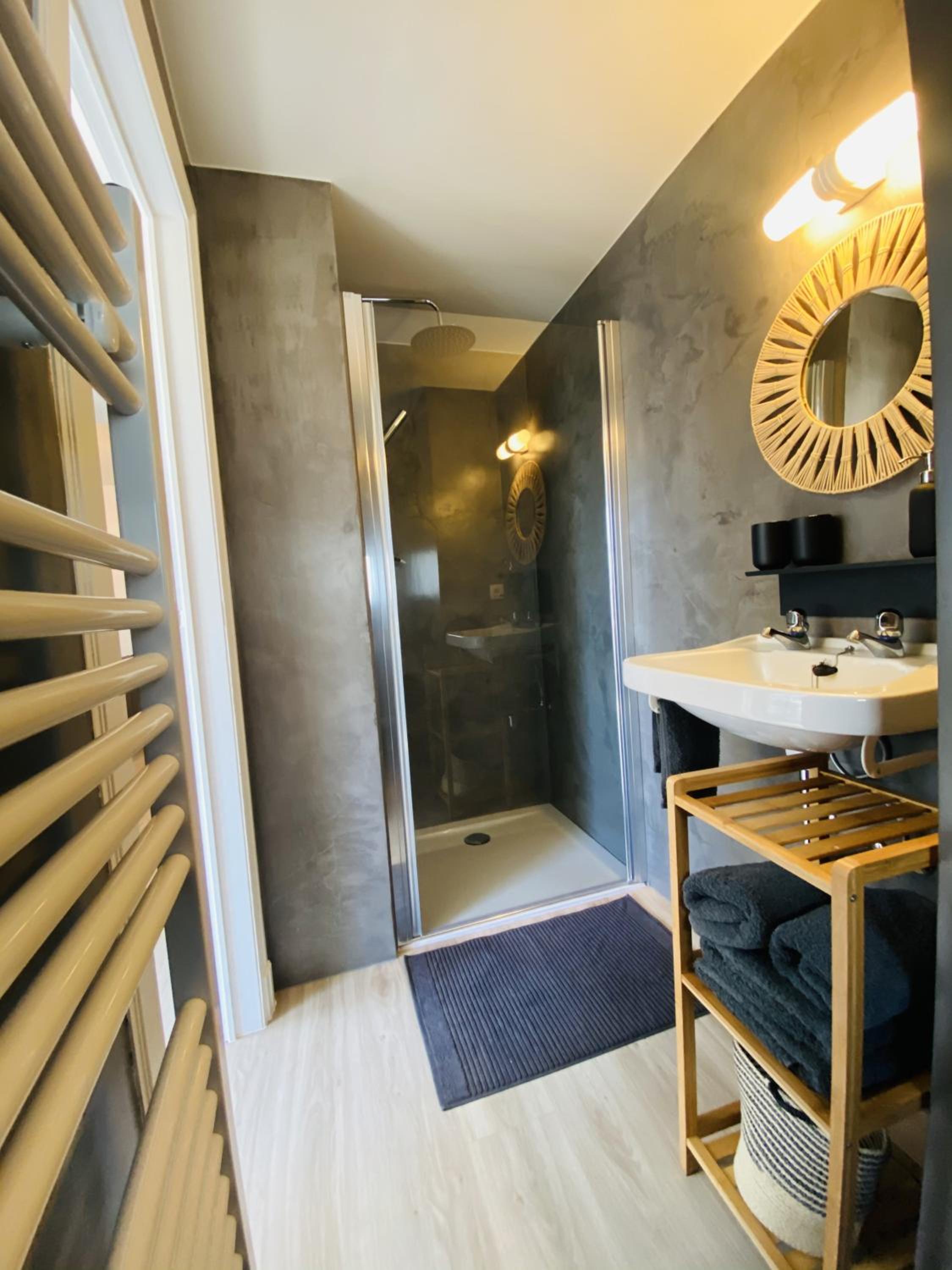 Lovely, renovated appartment, near the beach. view 3