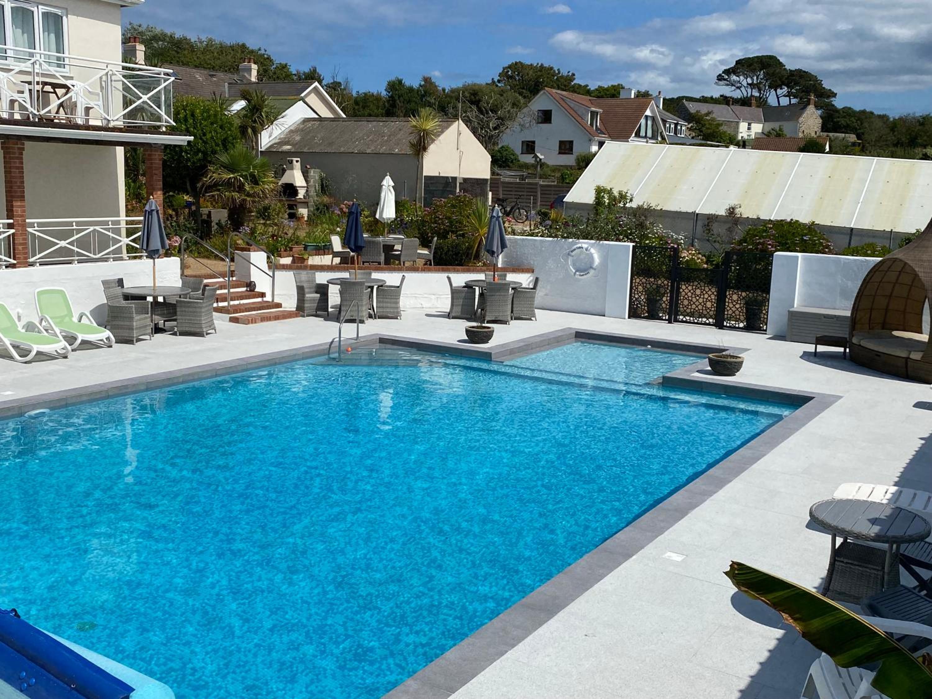 Beau Vallon Holiday Apartments