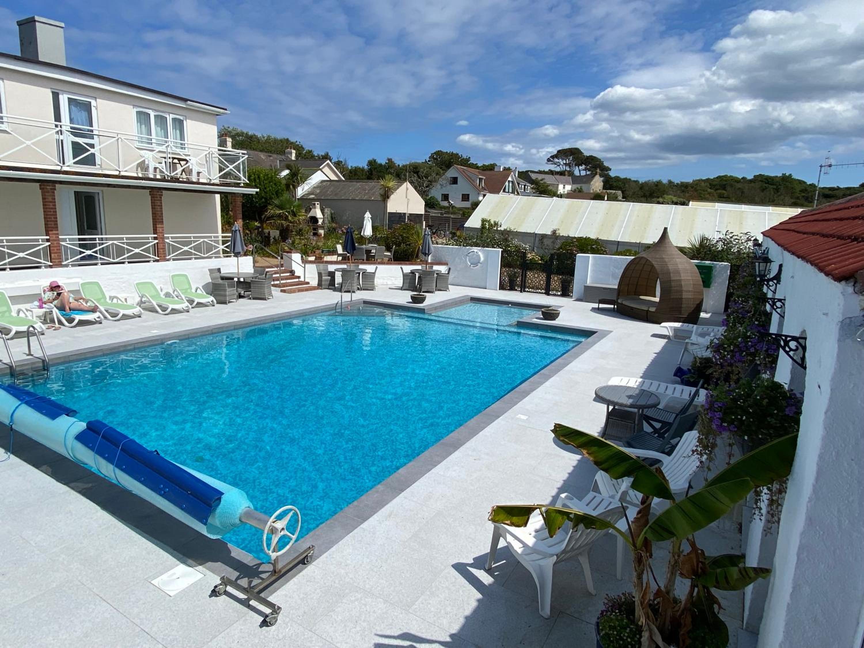 Beau Vallon Holiday Apartments
