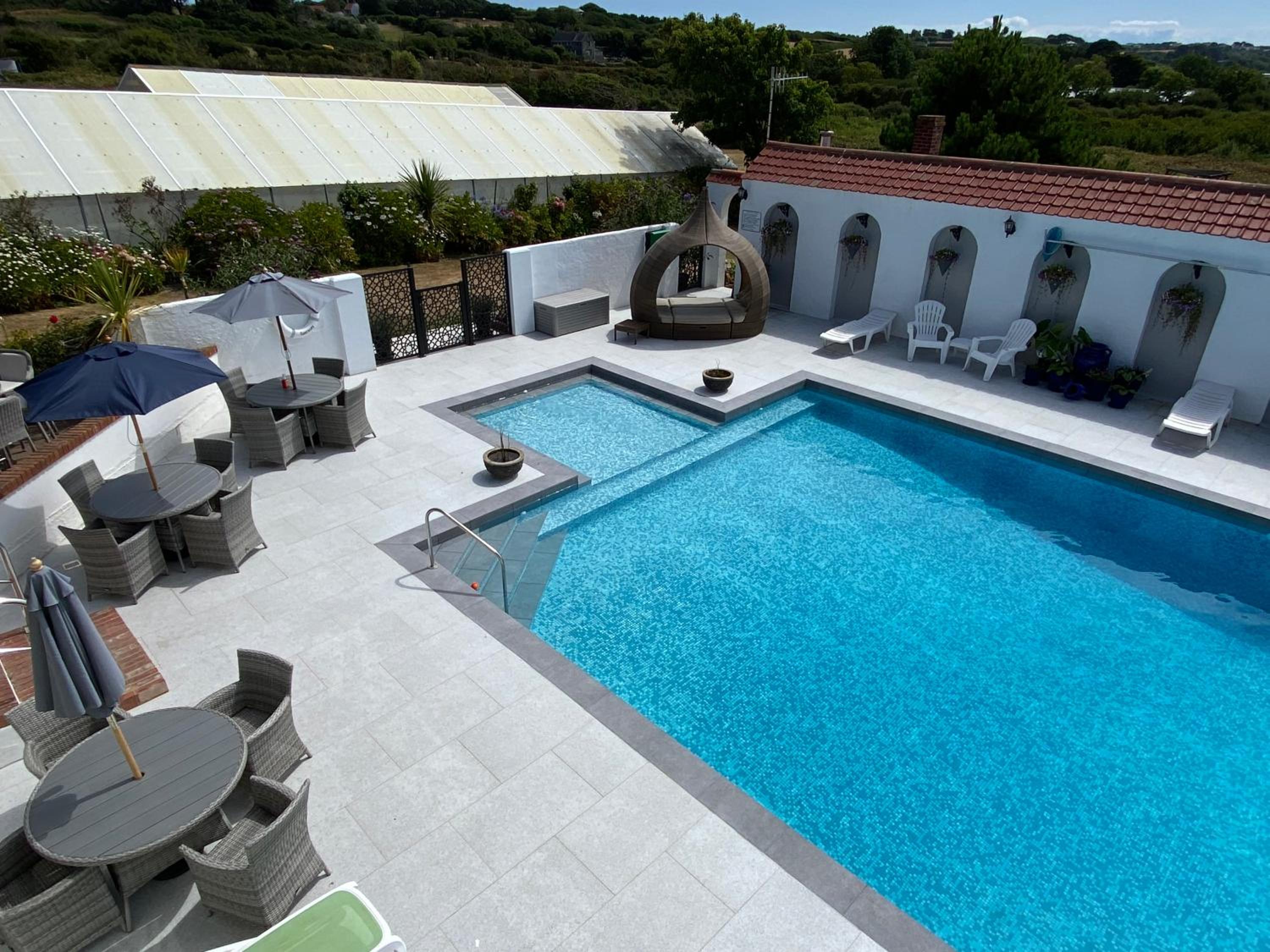 Beau Vallon Holiday Apartments