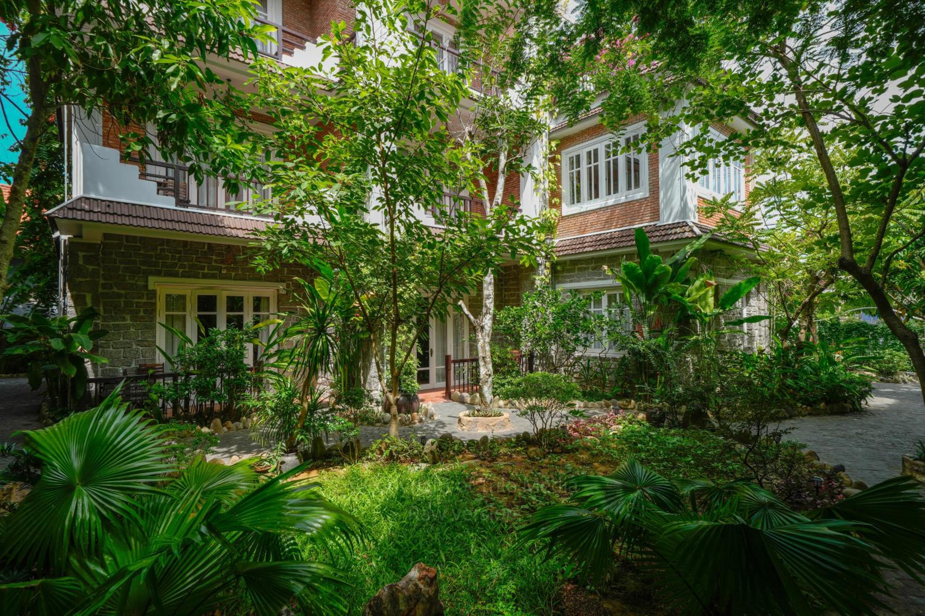 Ancient Garden Boutique Hoi An