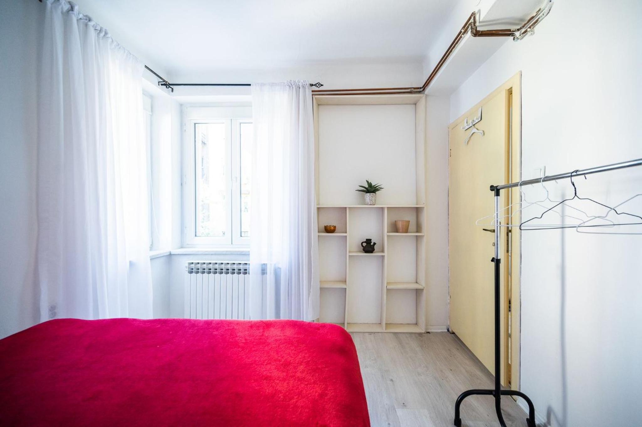 Modern 1BDR Apartment near City Center