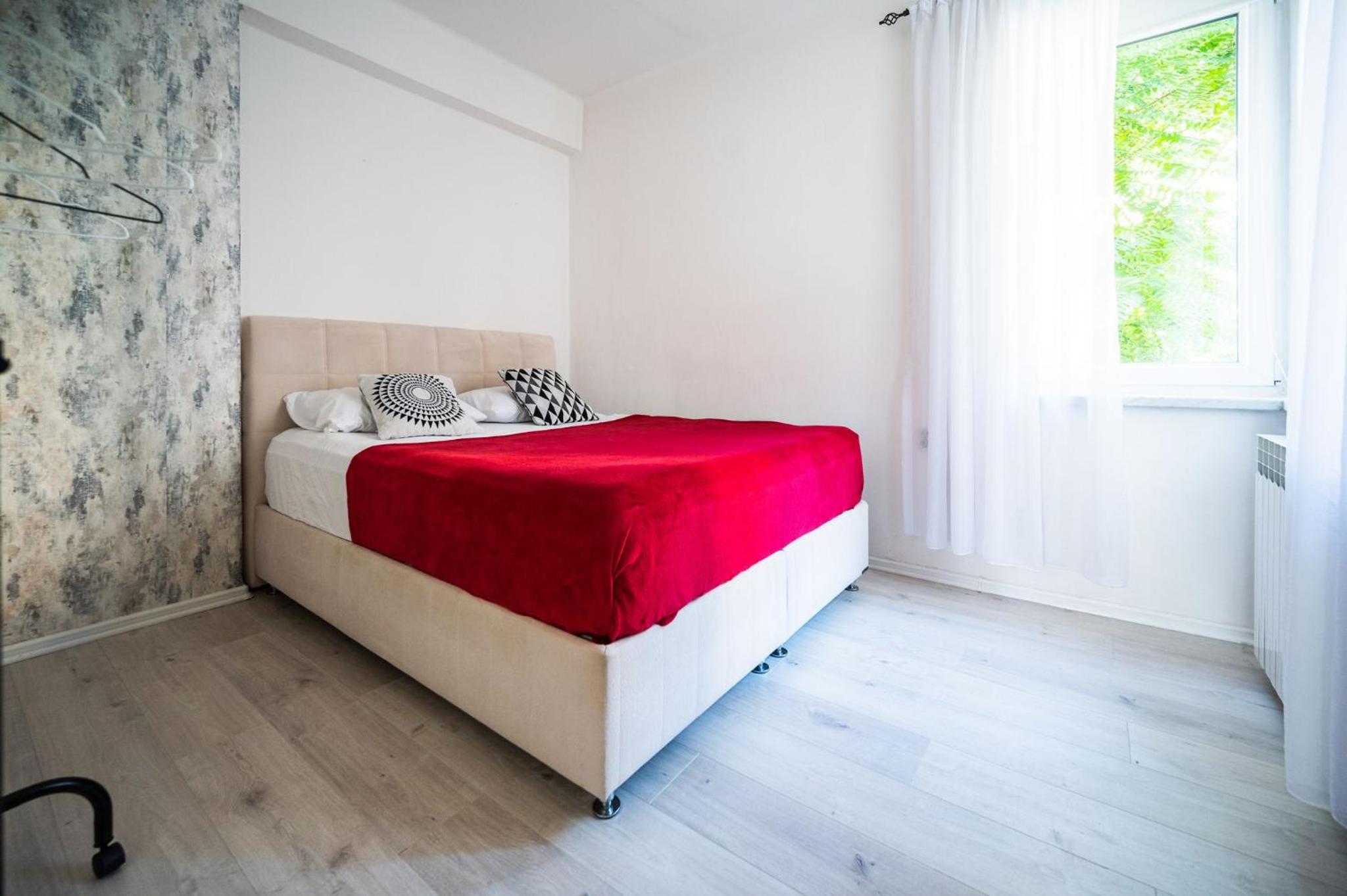 Modern 1BDR Apartment near City Center