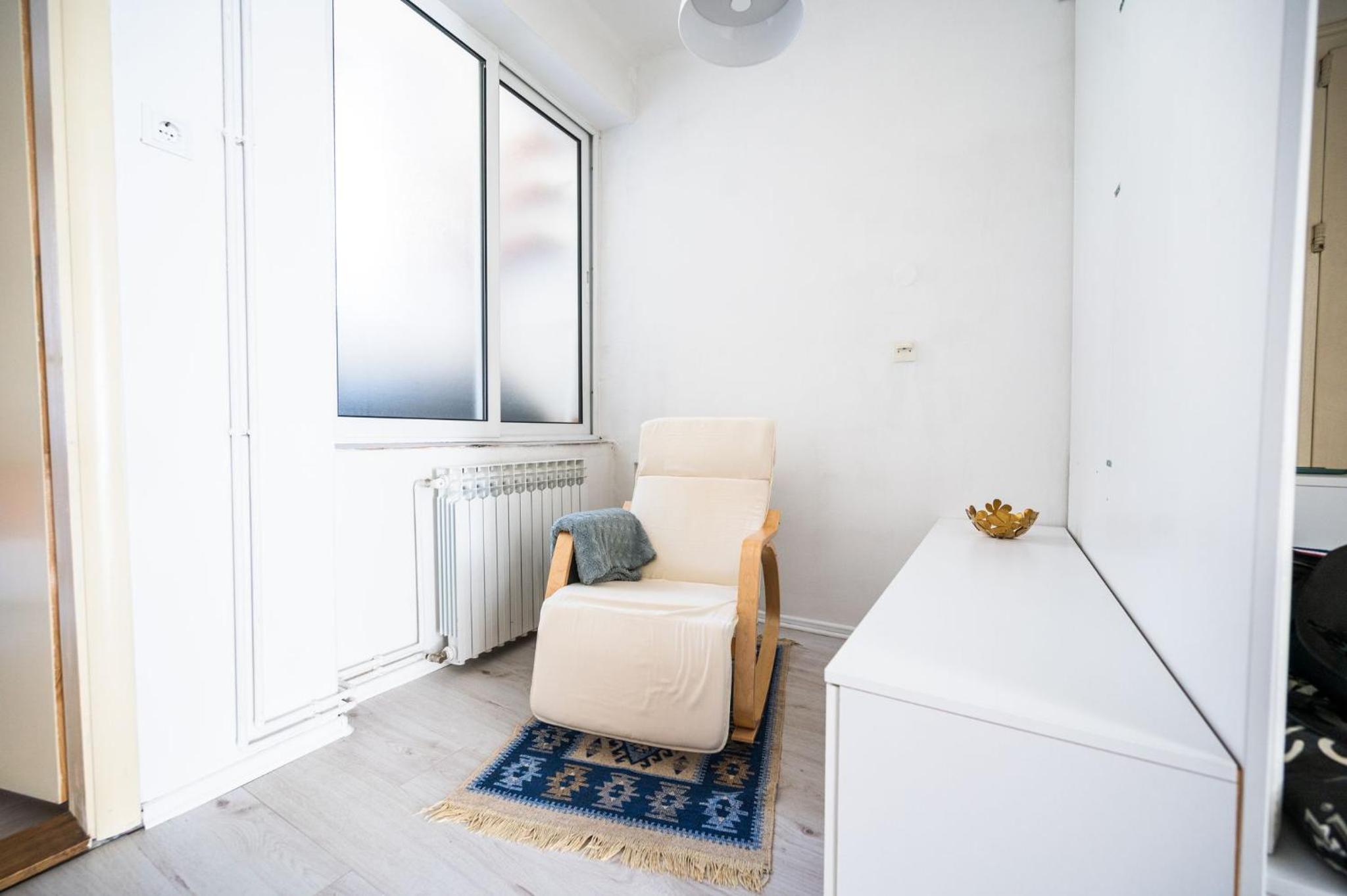 Modern 1BDR Apartment near City Center
