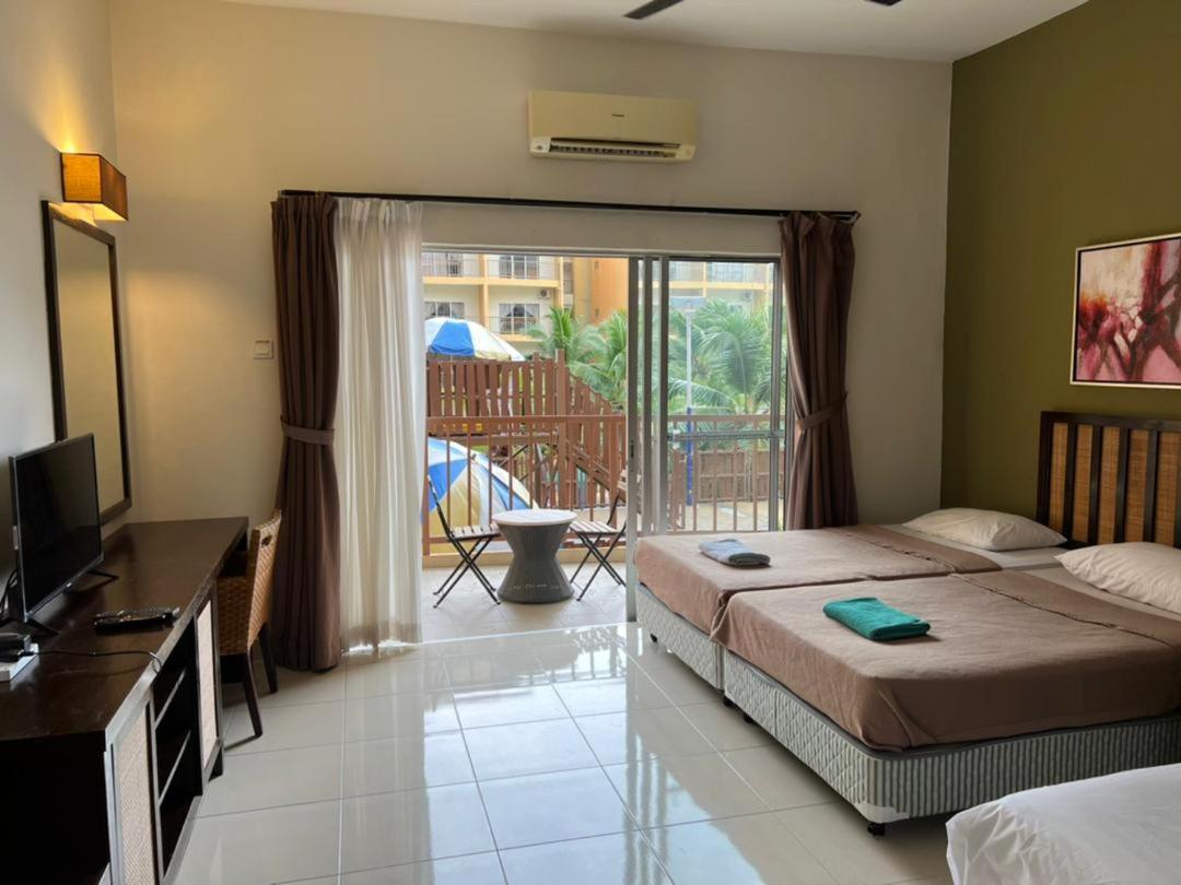 Hotel Relax At Gold Coast Morib