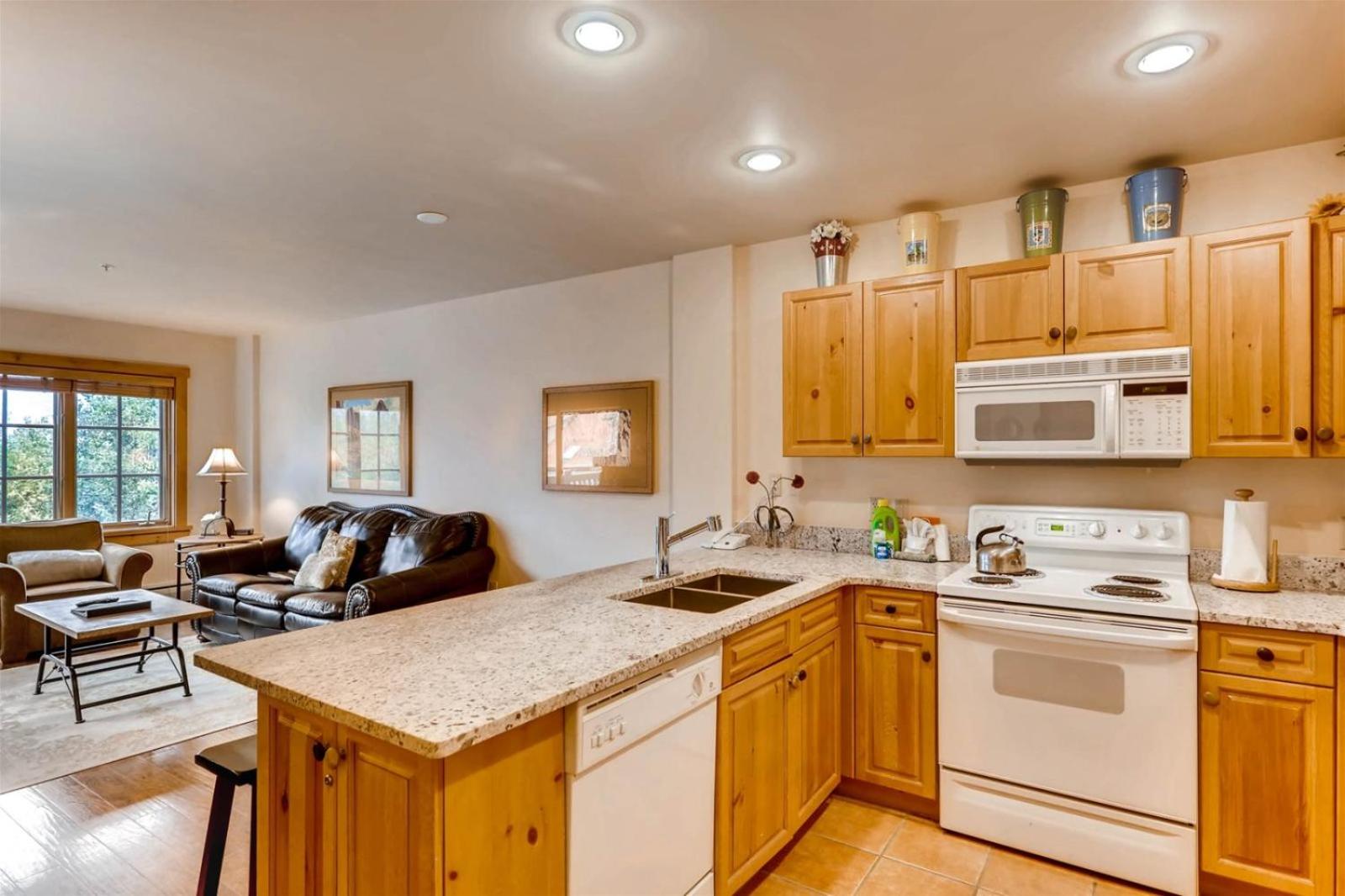 1 Bedroom Colorado Vacation Rental In River Run Village Steps From The River Run Gondola view 3