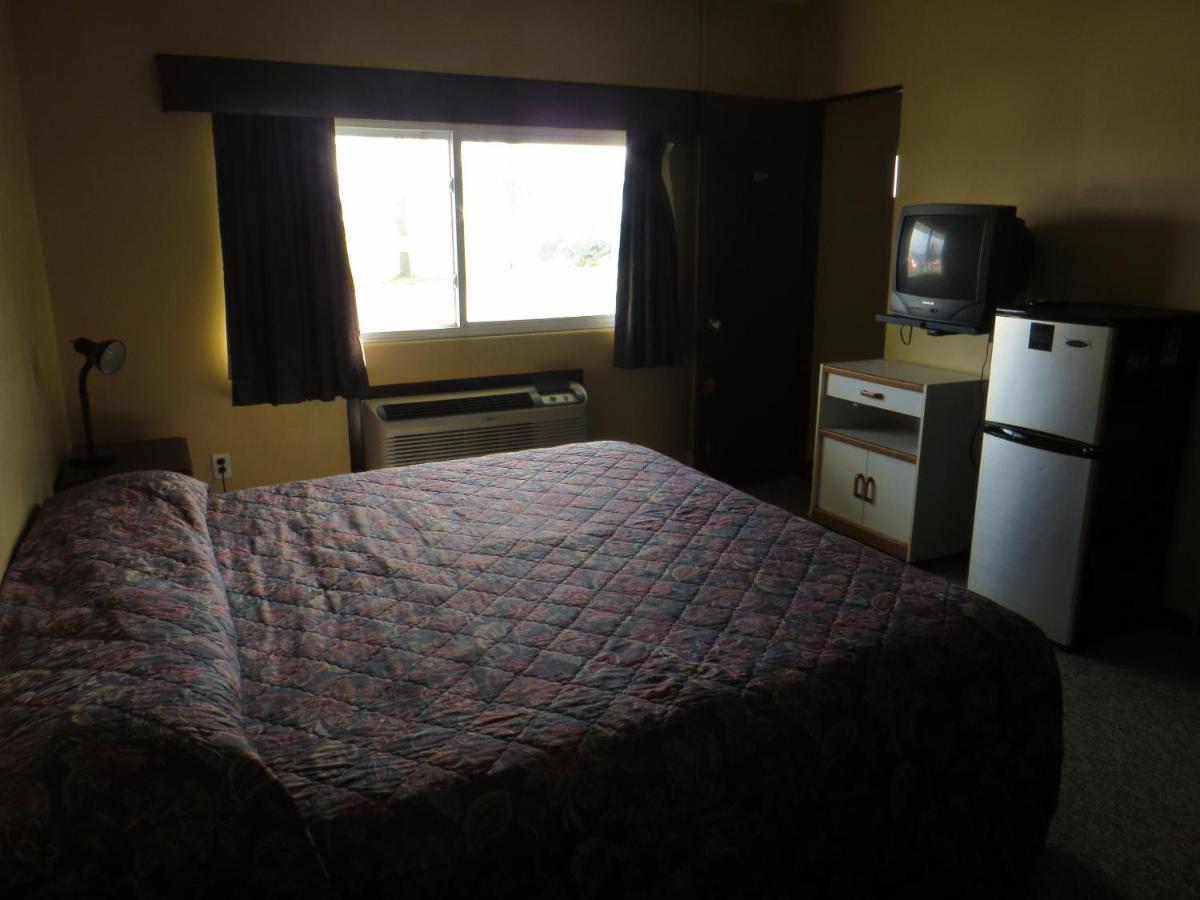 Crawfordsville Vacations - Lincoln Lodge Motel - Property Image 3