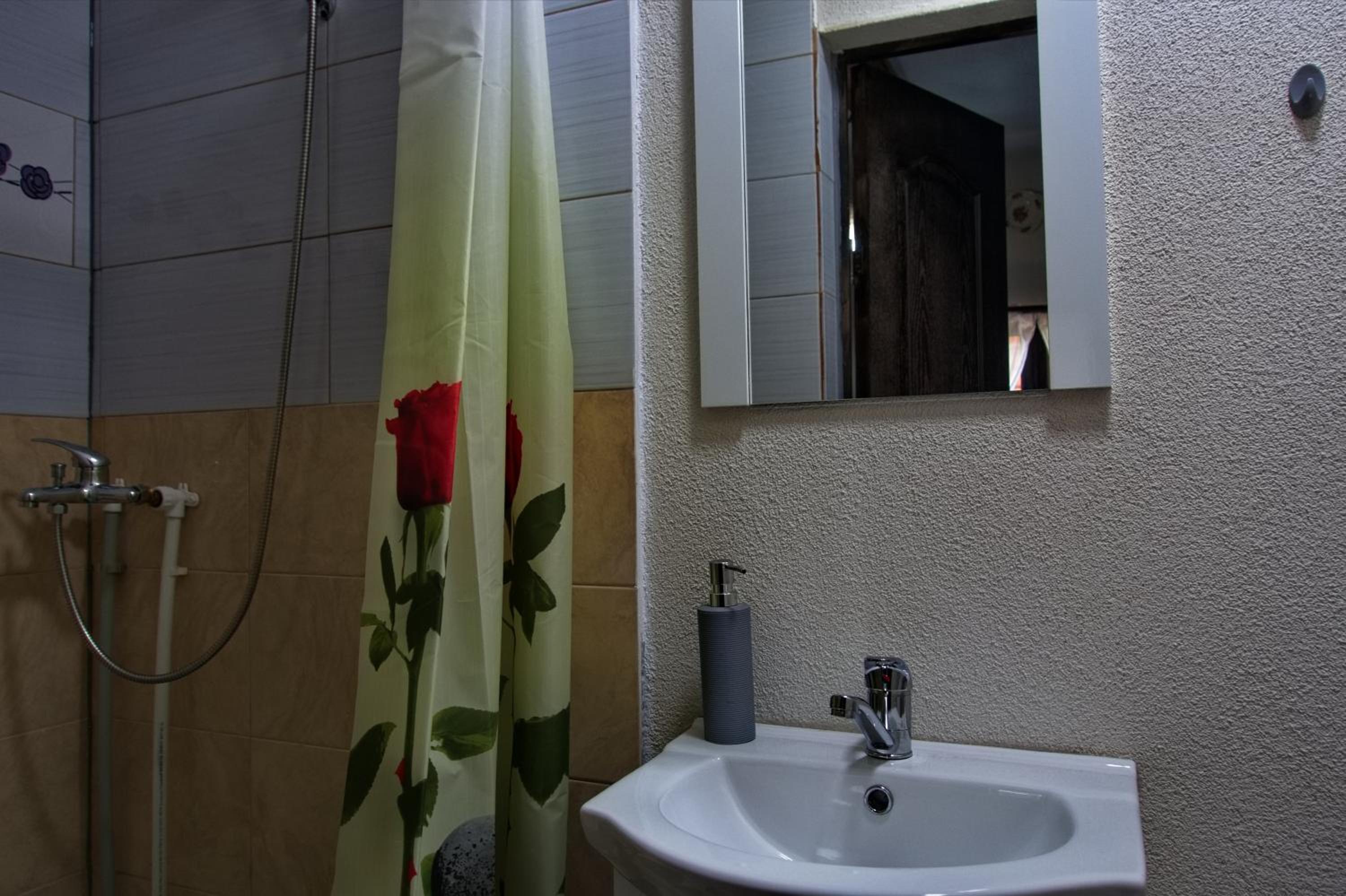 Photo 43