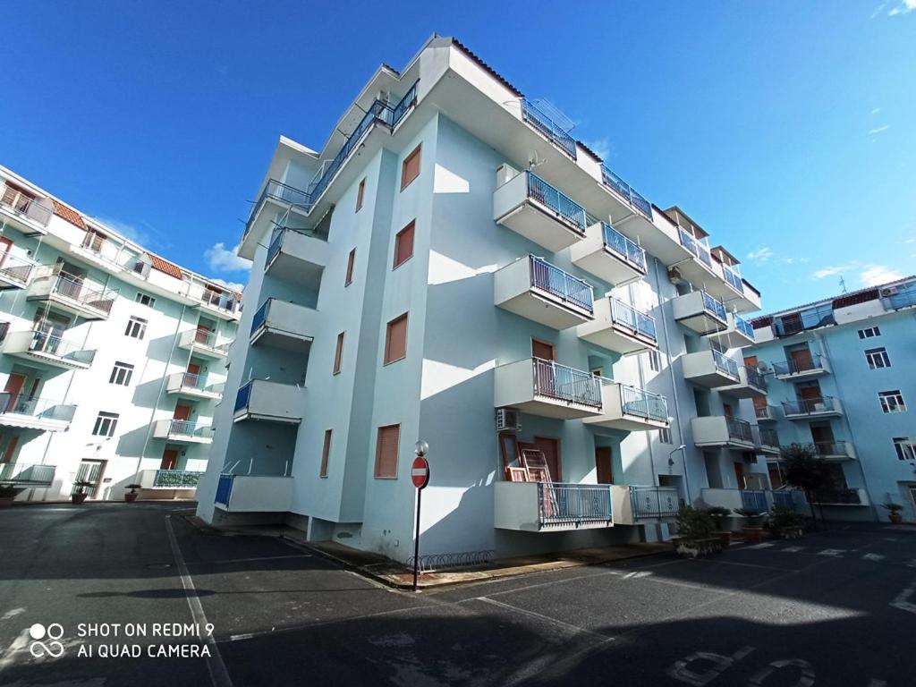 Stunning views, 2-Bed Apartment in Scalea photo 2
