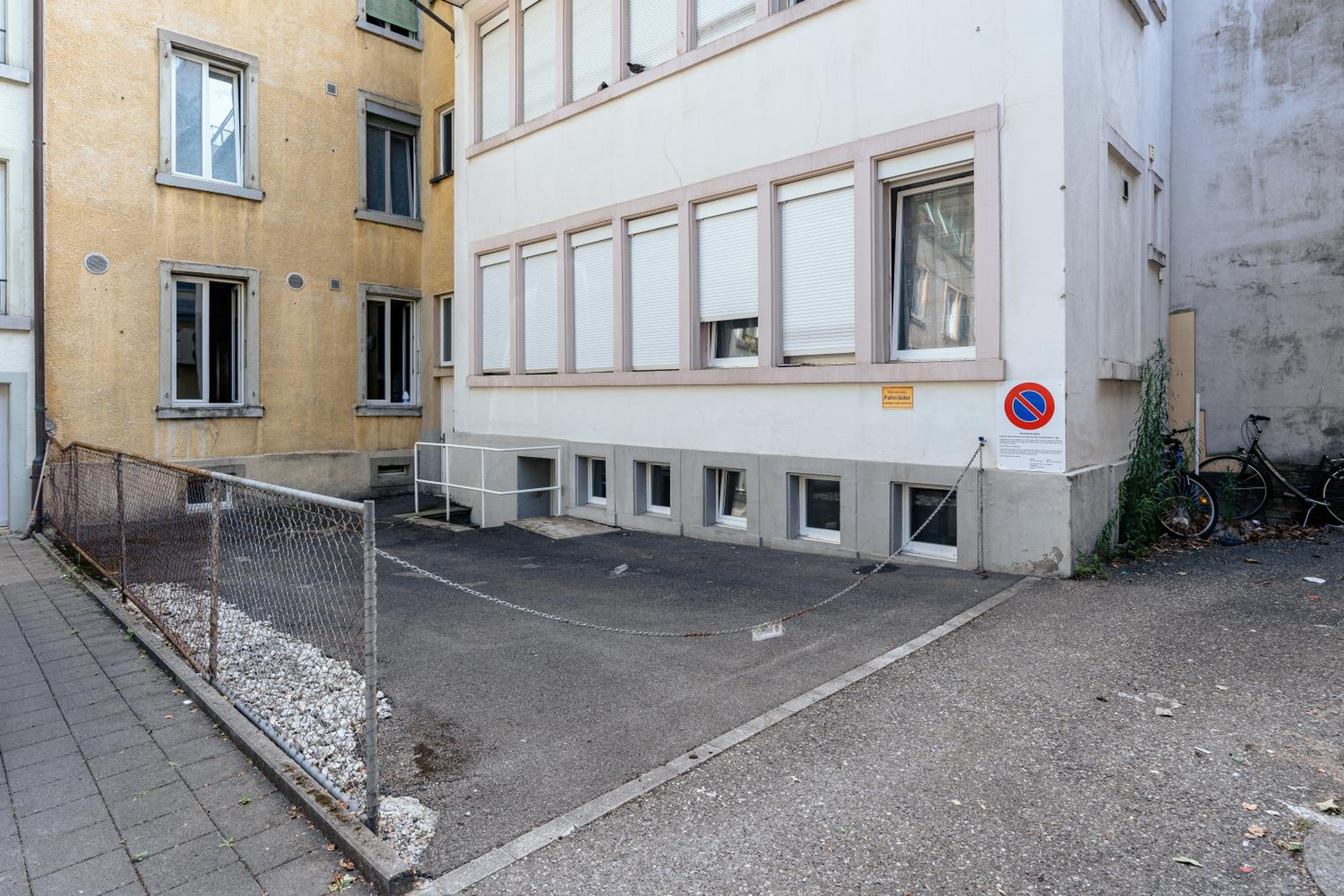 Photo 43