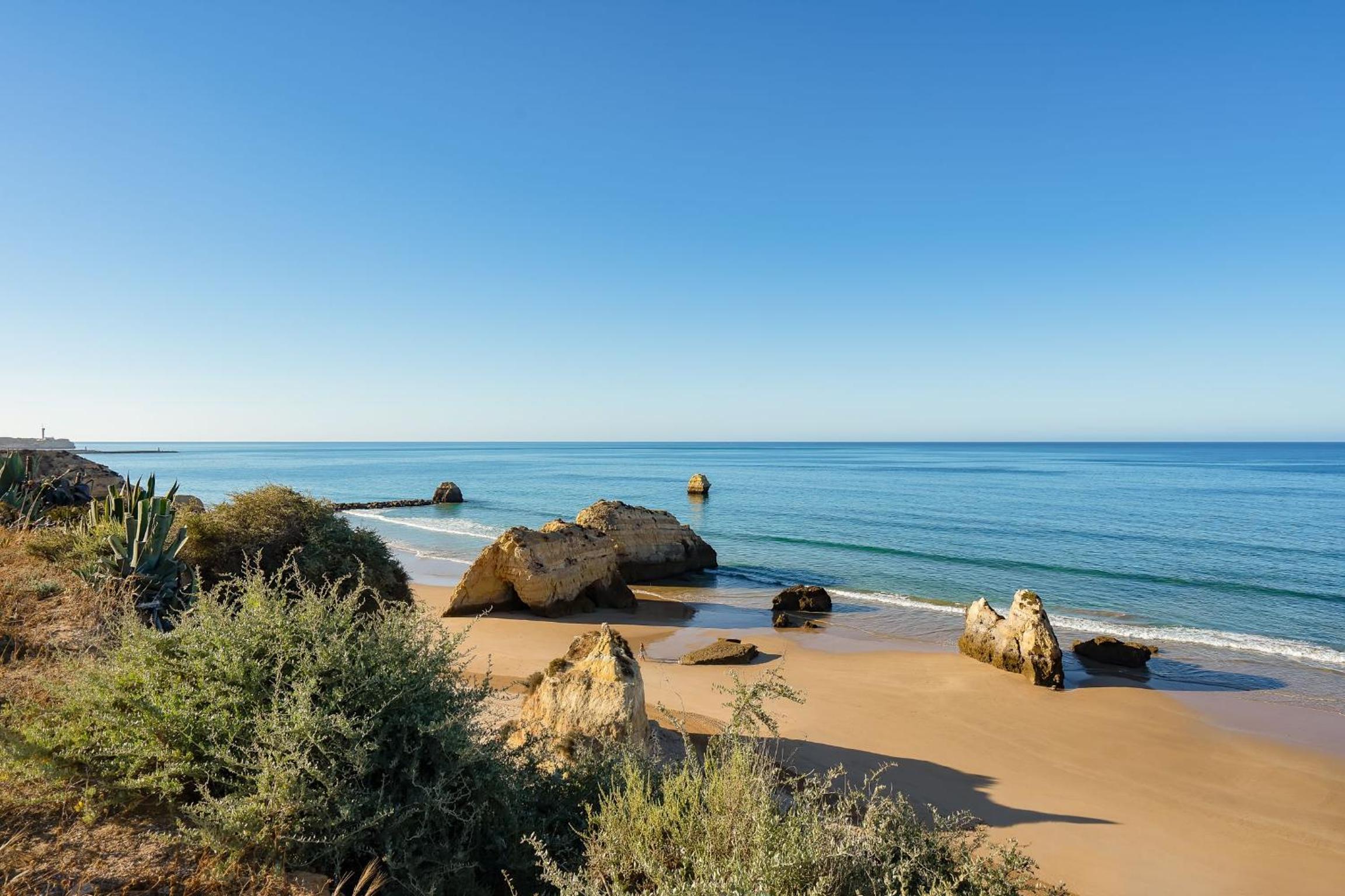Praia da Rocha Wonder w/ Balcony by LovelyStay view 3