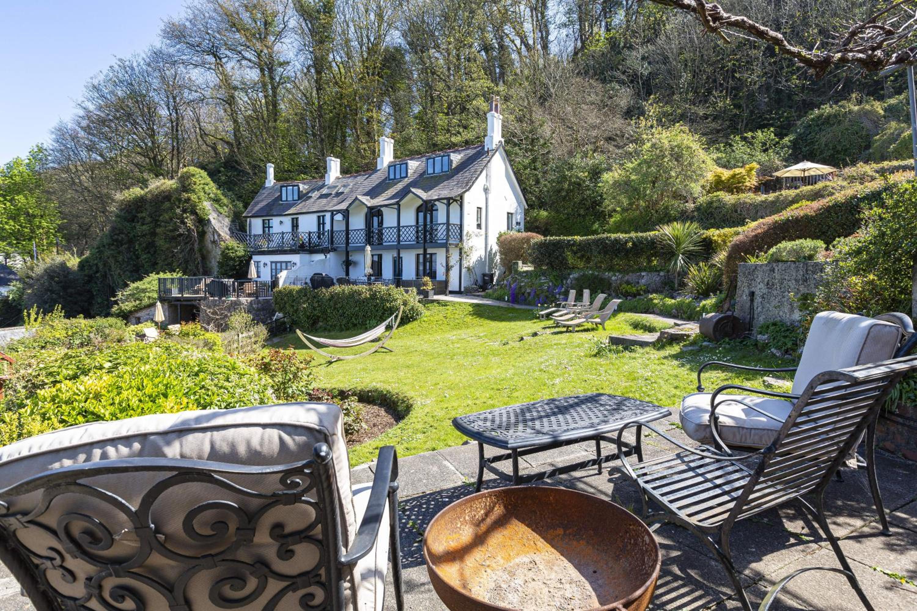 3 Bed Cove Cottage view 5