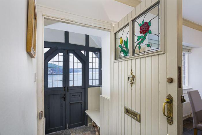 4 Bed - Beach Cottage view 3