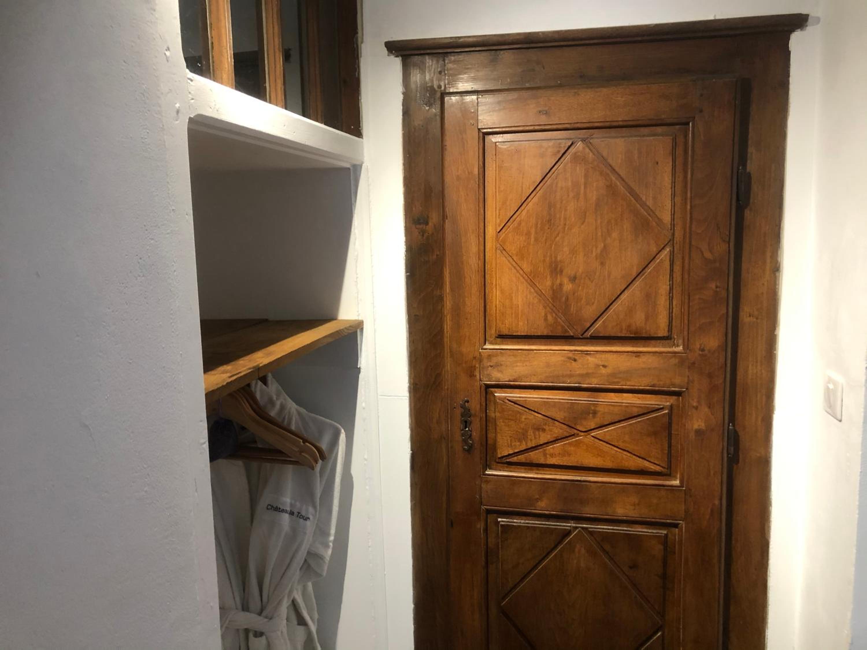 Photo 51
