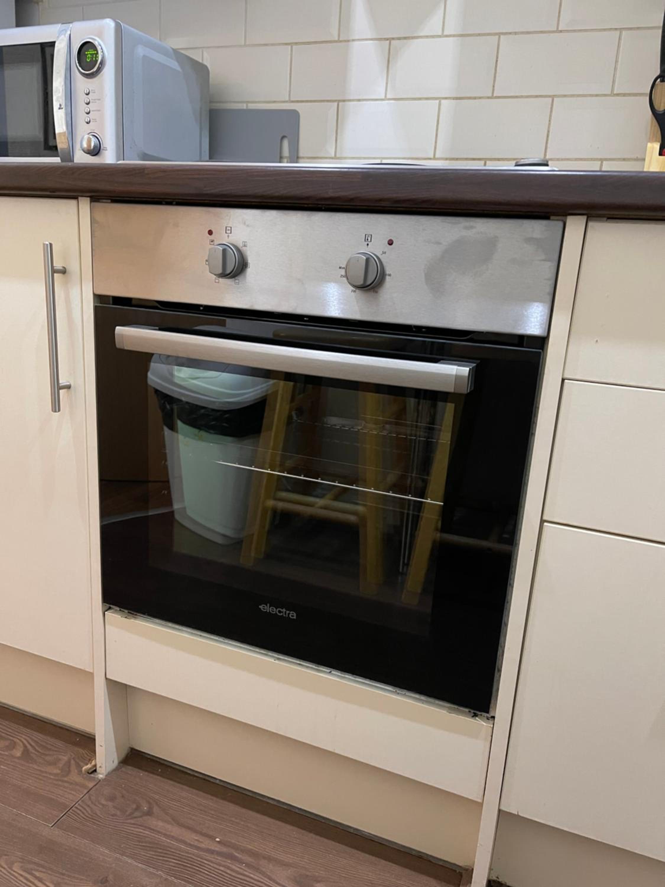 Modern, Quiet, Sleeps 10, Parking, Anfield, Beatles, Liverpool view 2