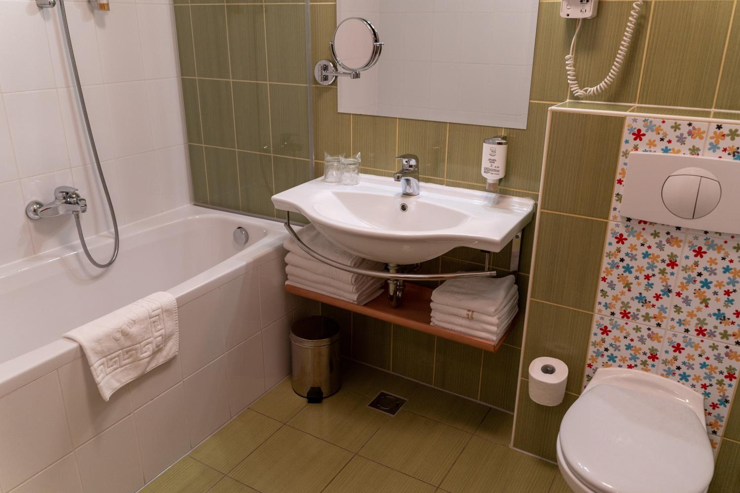 Photo 47