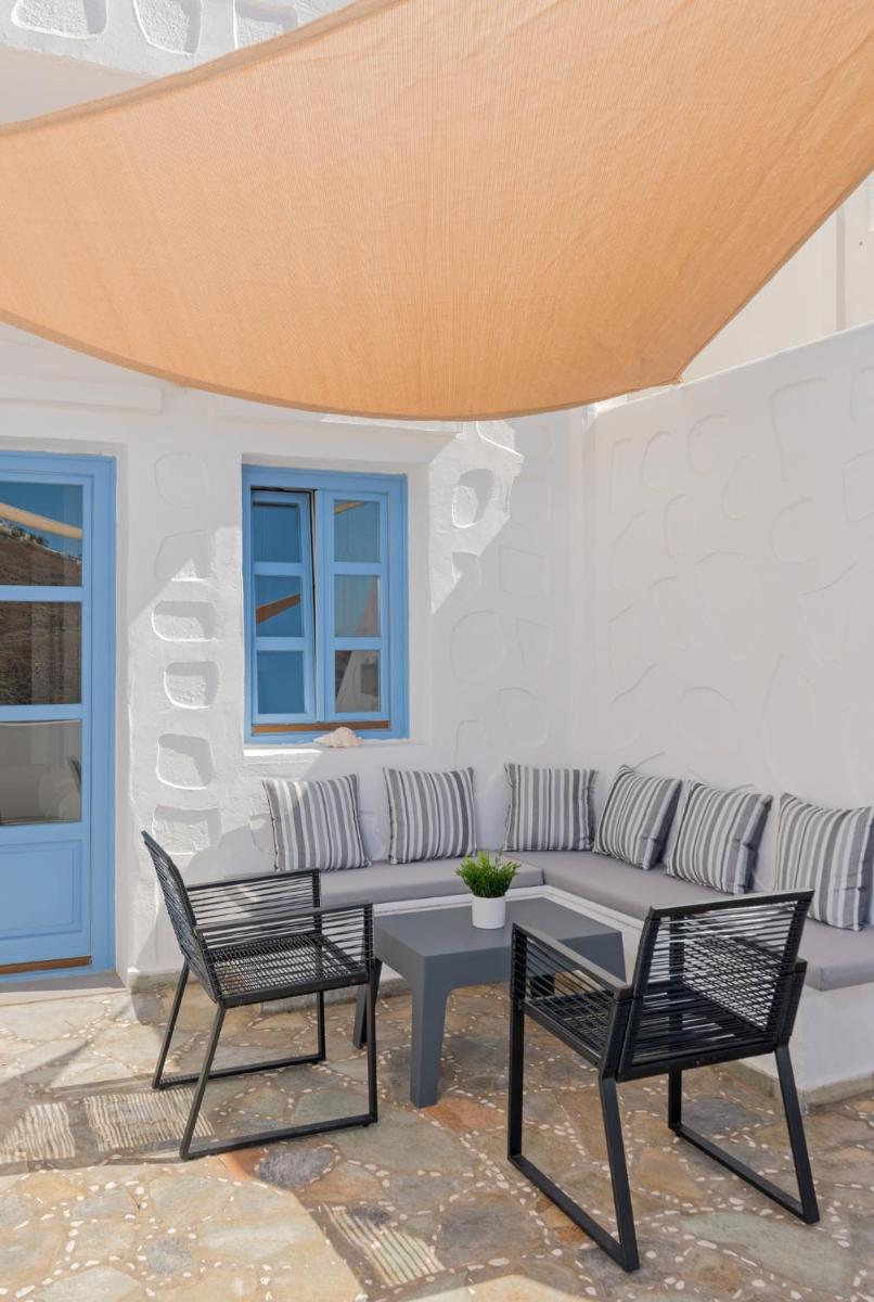 outdoor BBQ area