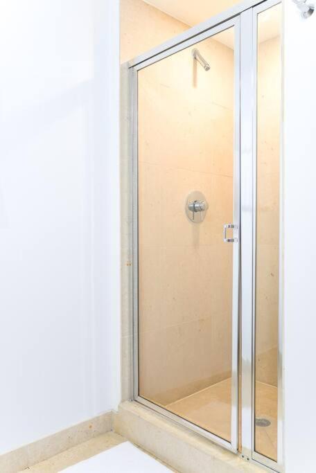 Wonderful 2 BR APT With Ocean Views At Icon Brickell
