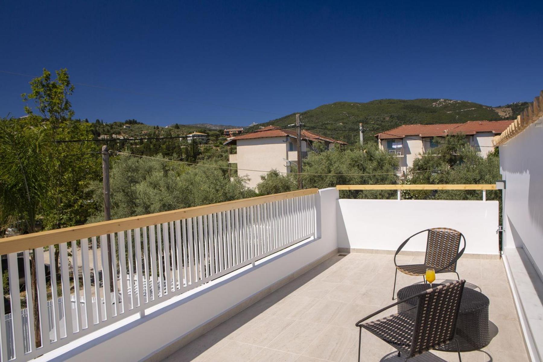 THE QUAD Luxury Villas view 4