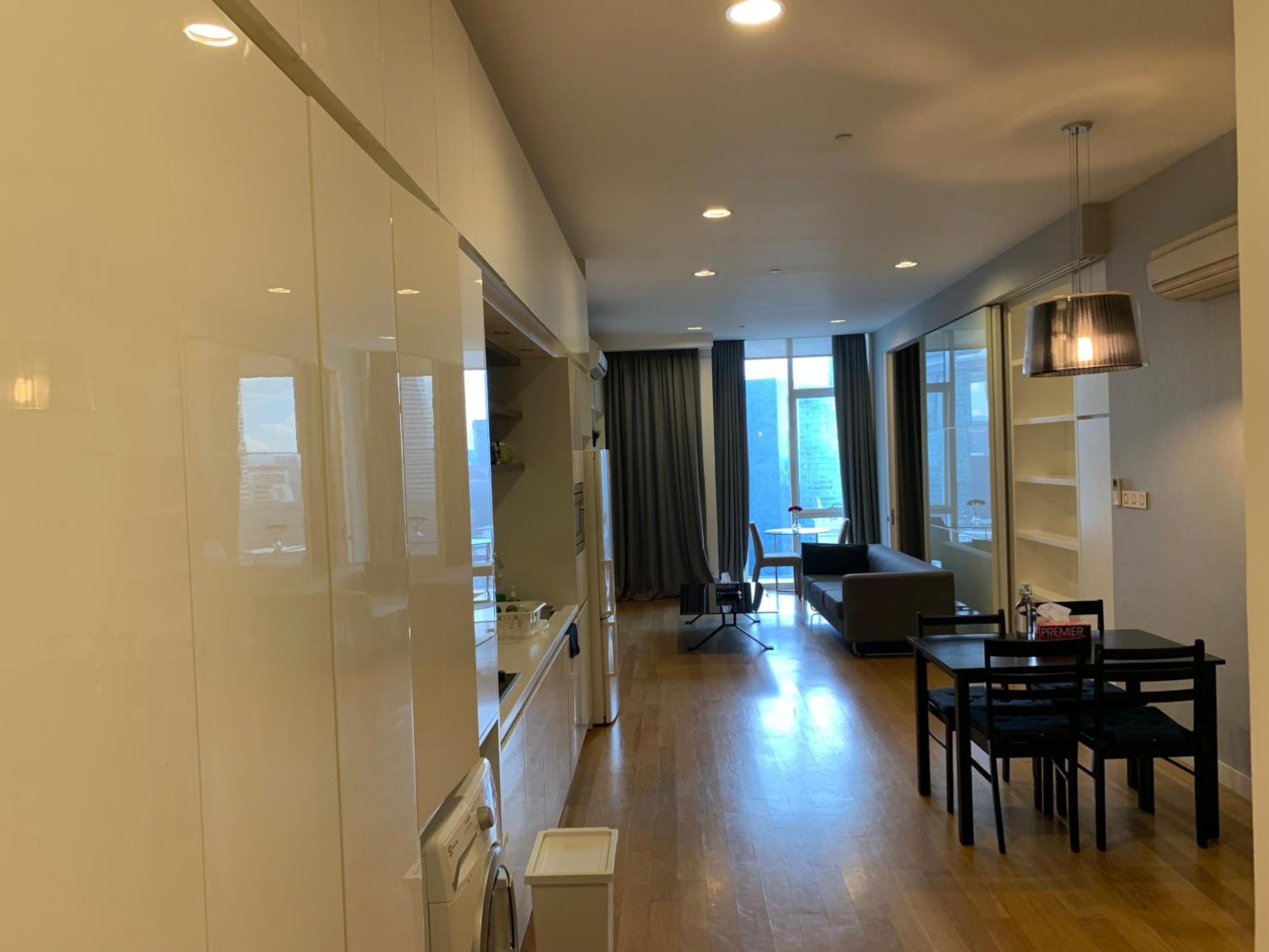 Platinum Suites by Homie SkyBay