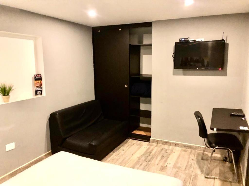 Bogotá Rooms Heroes