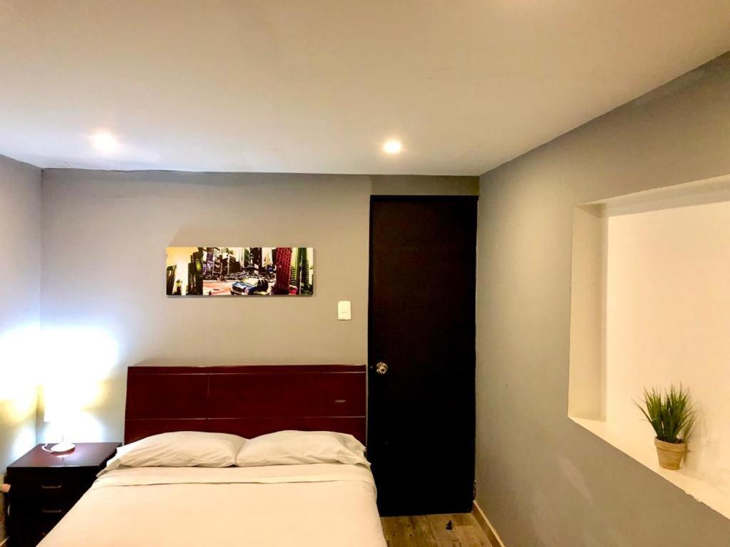 Bogotá Rooms Heroes