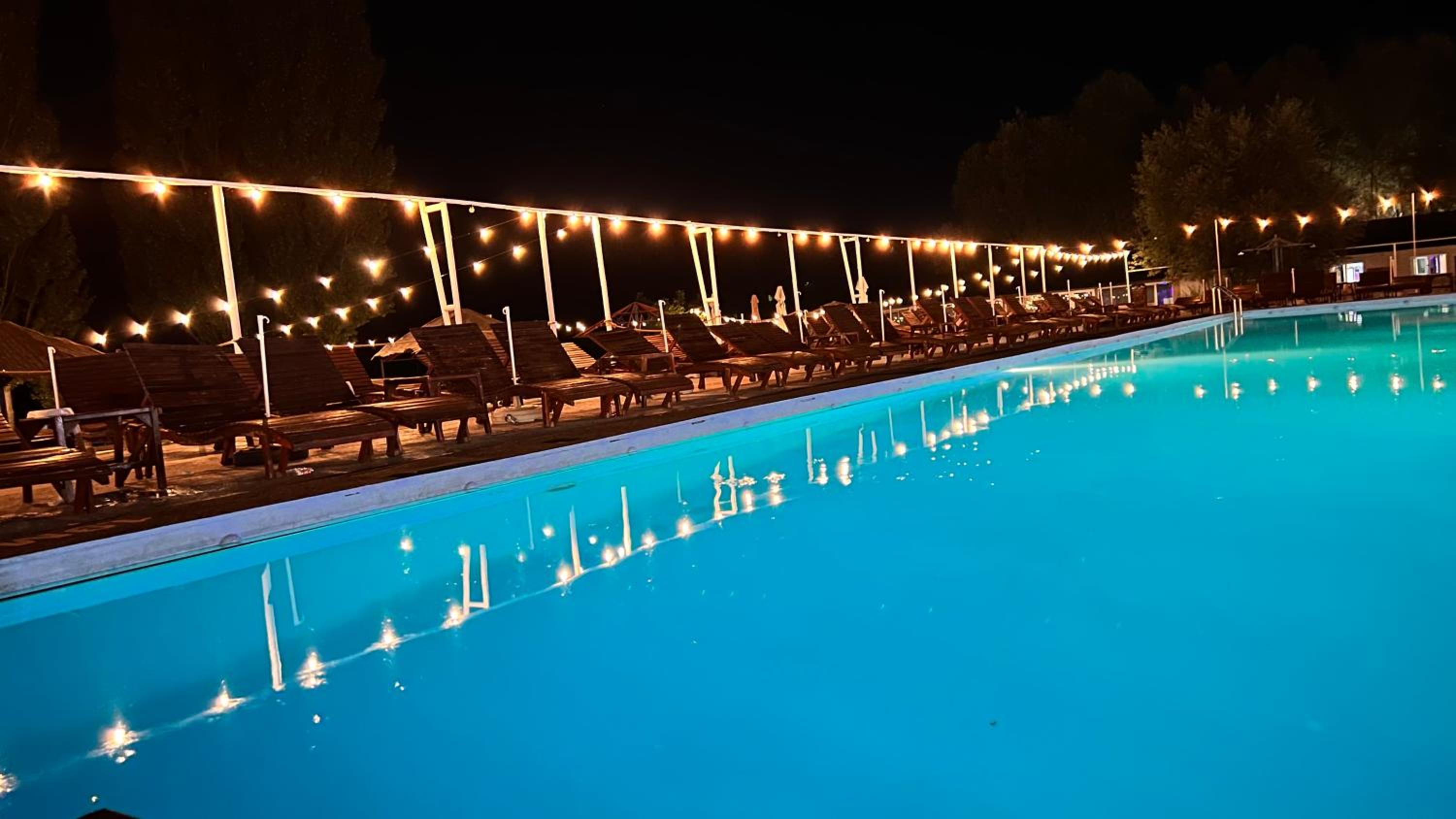 Mojo Beach