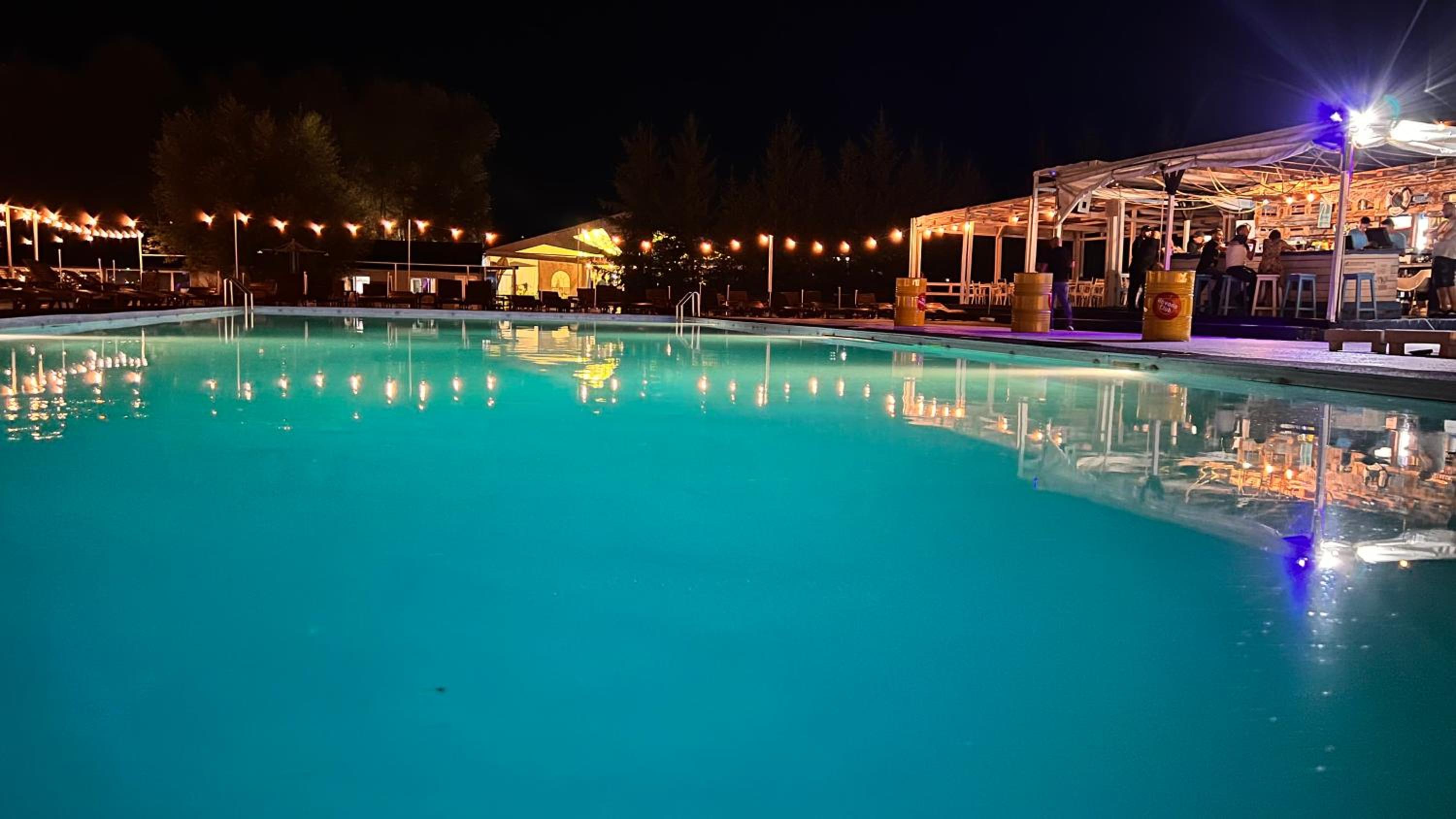 Mojo Beach
