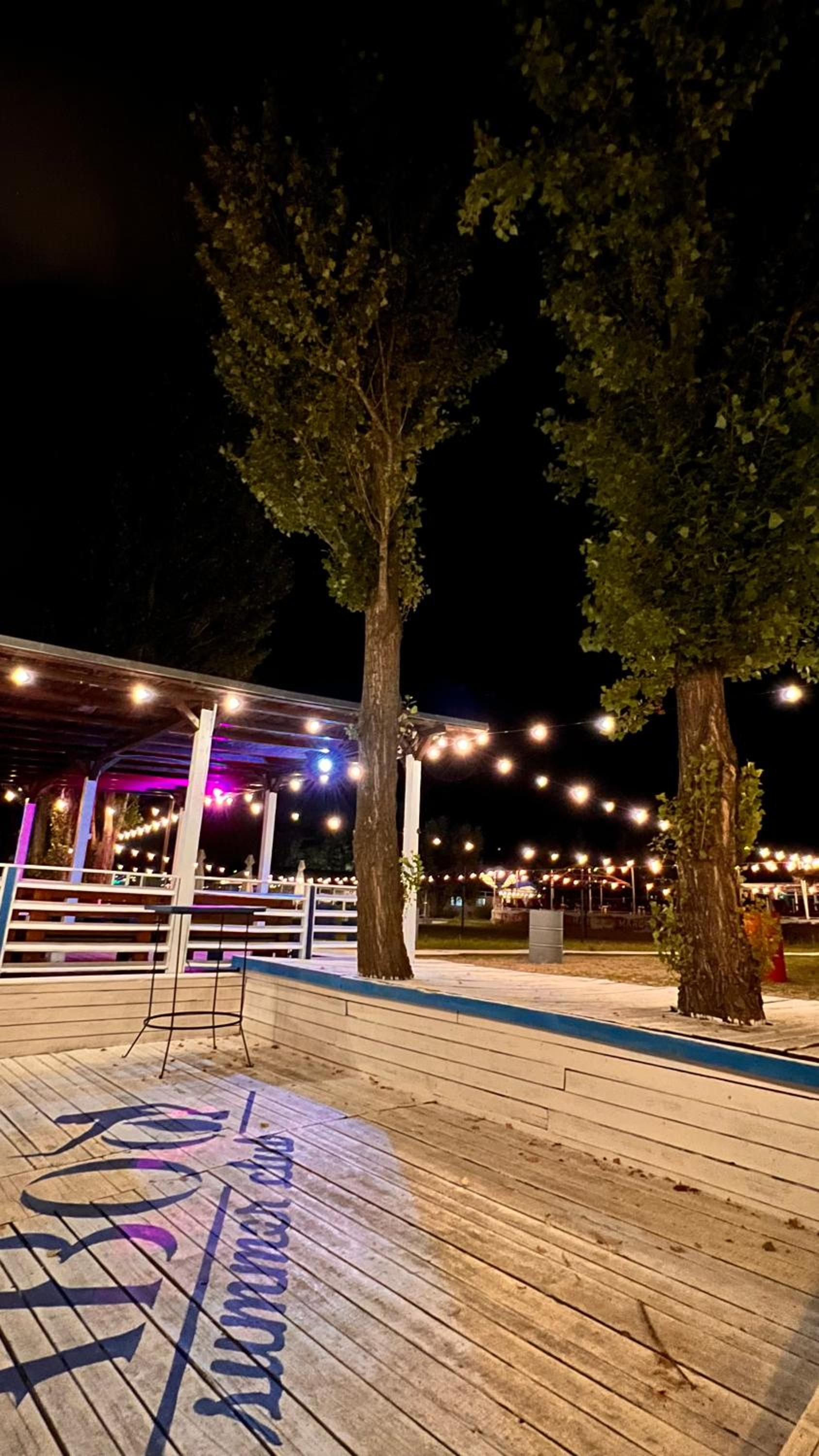 Mojo Beach