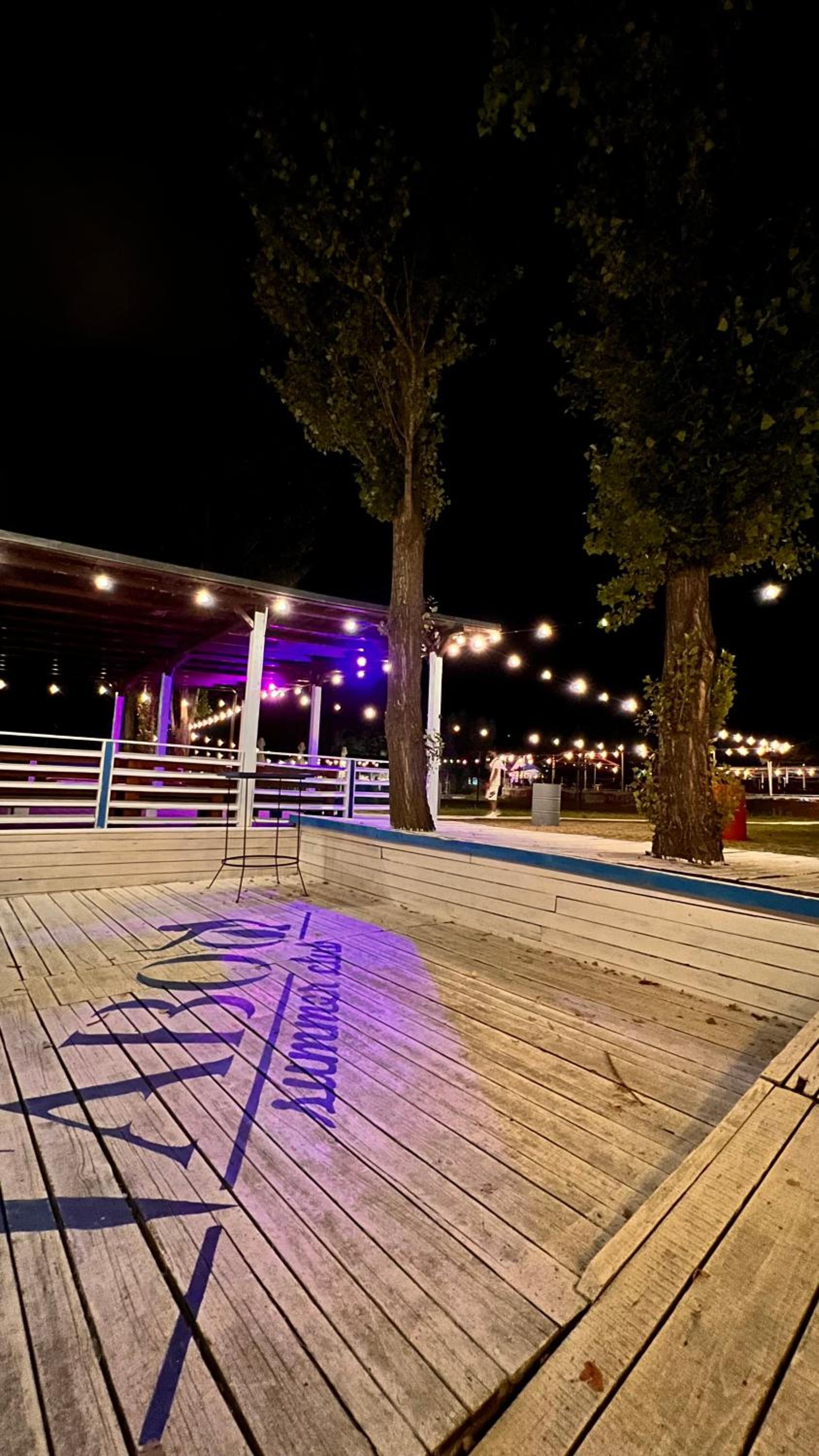 Mojo Beach
