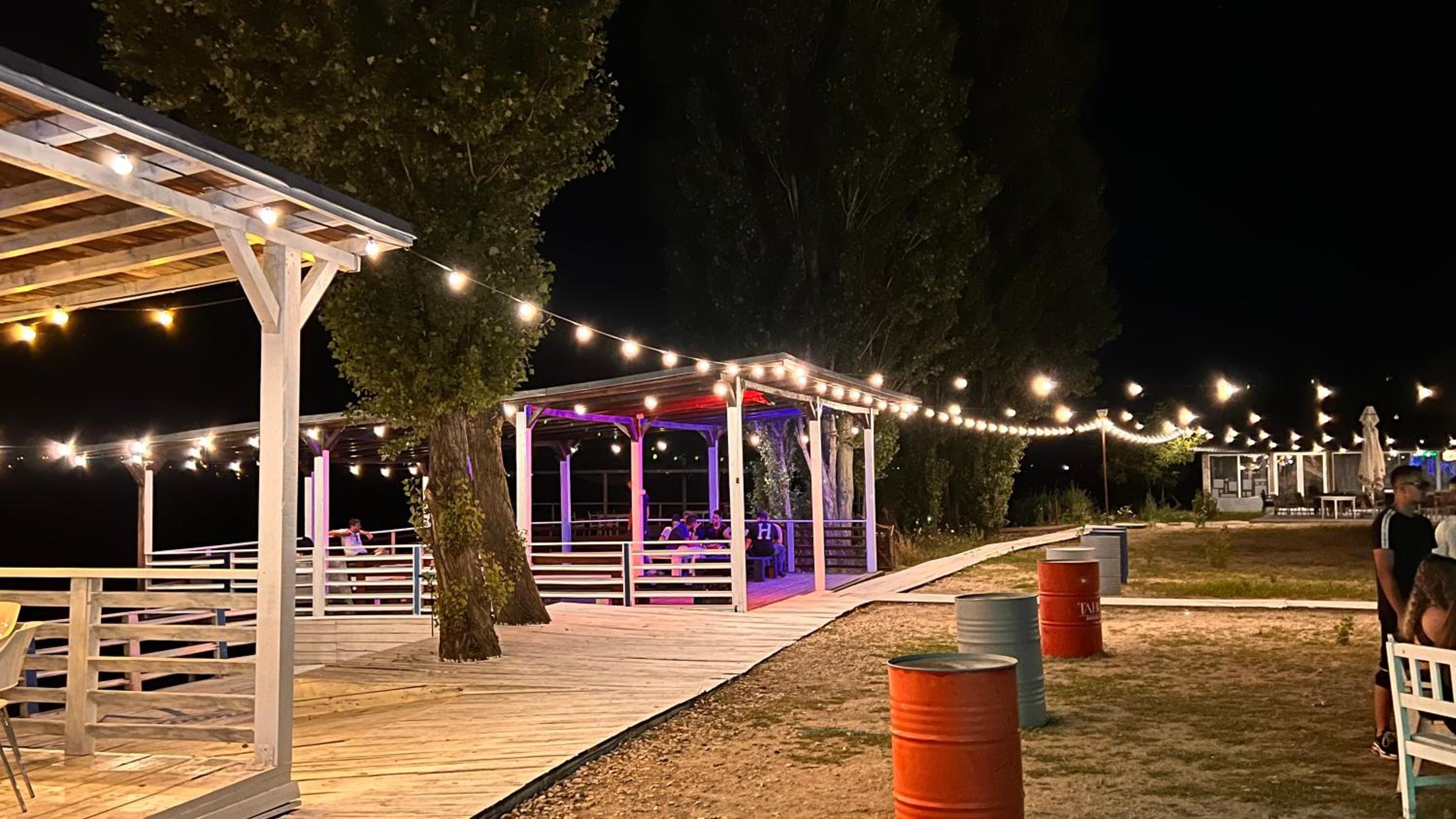 Mojo Beach