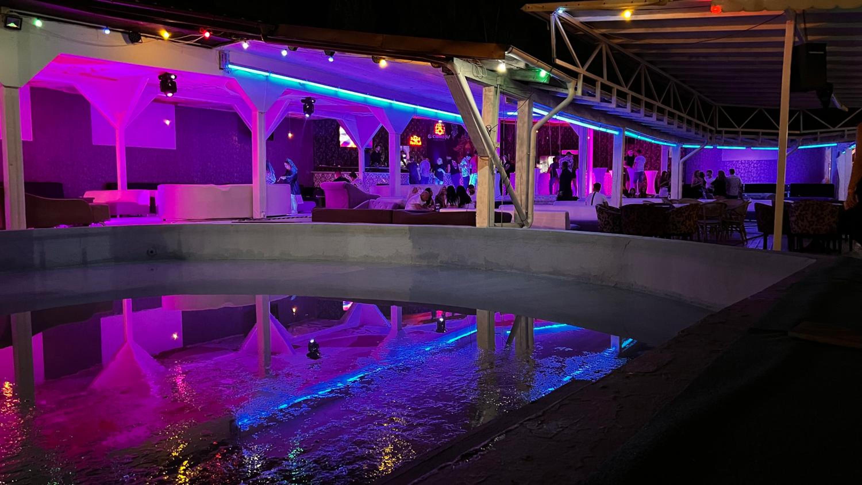 Mojo Beach
