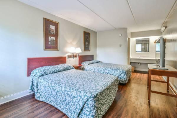 Economy Hotel Roswell view 5