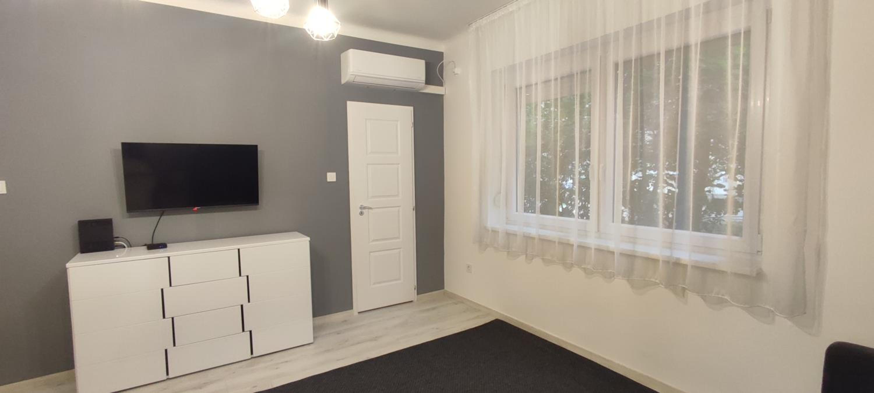 Mérey Apartment view 3