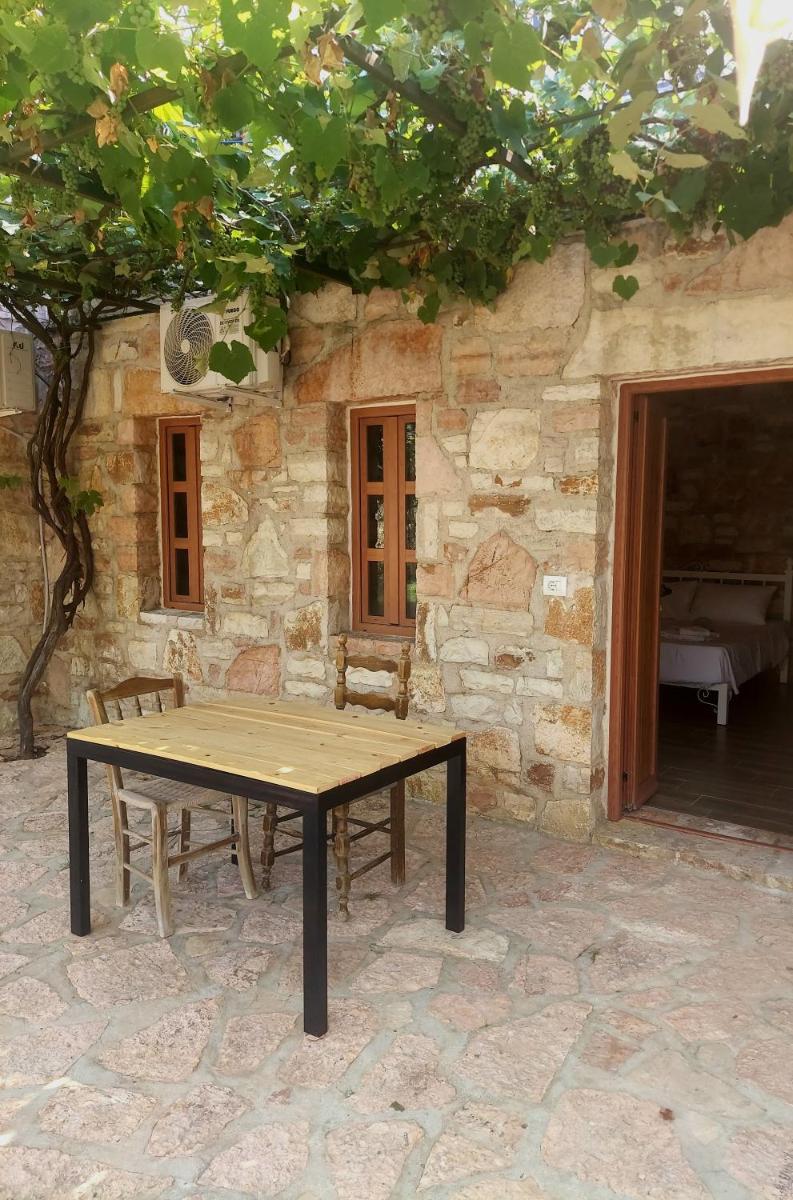 outdoor BBQ area
