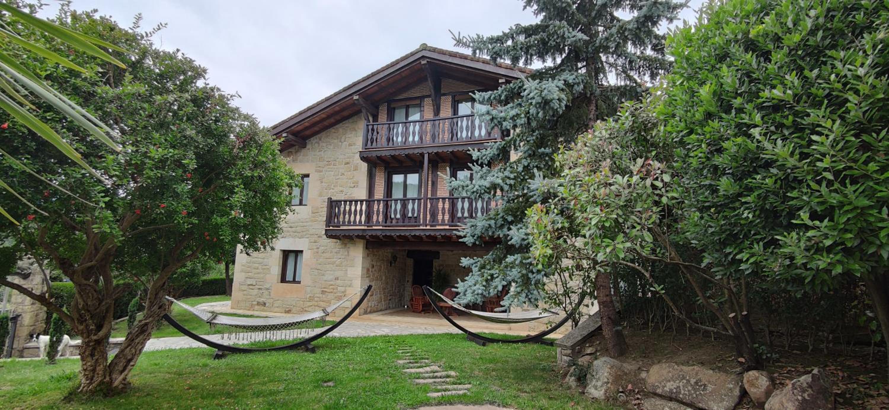 VILLA DOLARETXE by Urdaibai Rentals