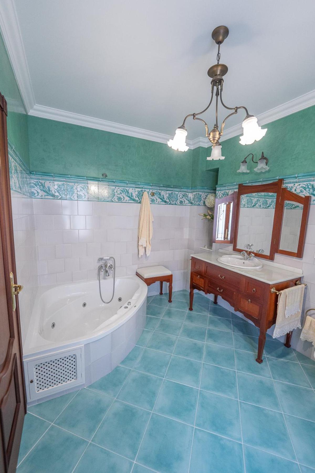VILLA CAPITAN