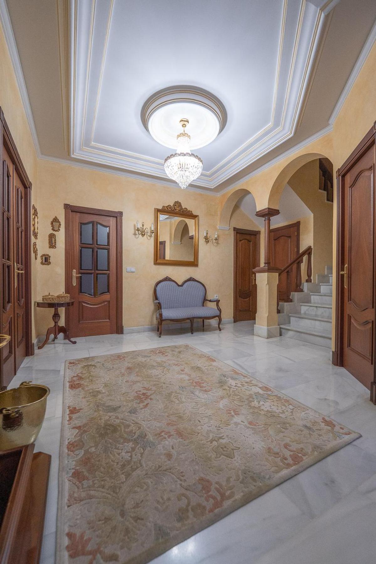 VILLA CAPITAN